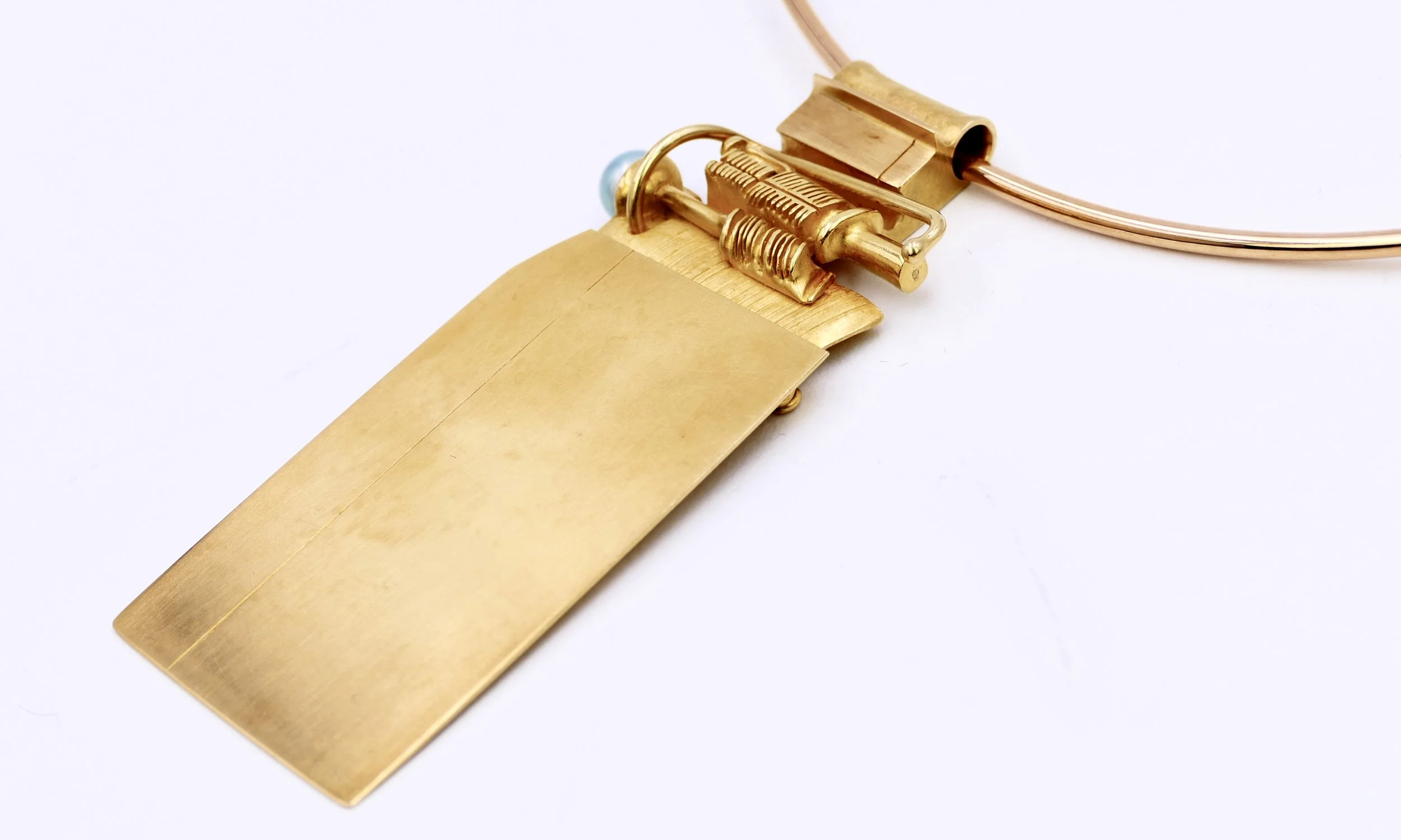 claude-wesel-π-collection-gold-articulated-pendant-2.JPG