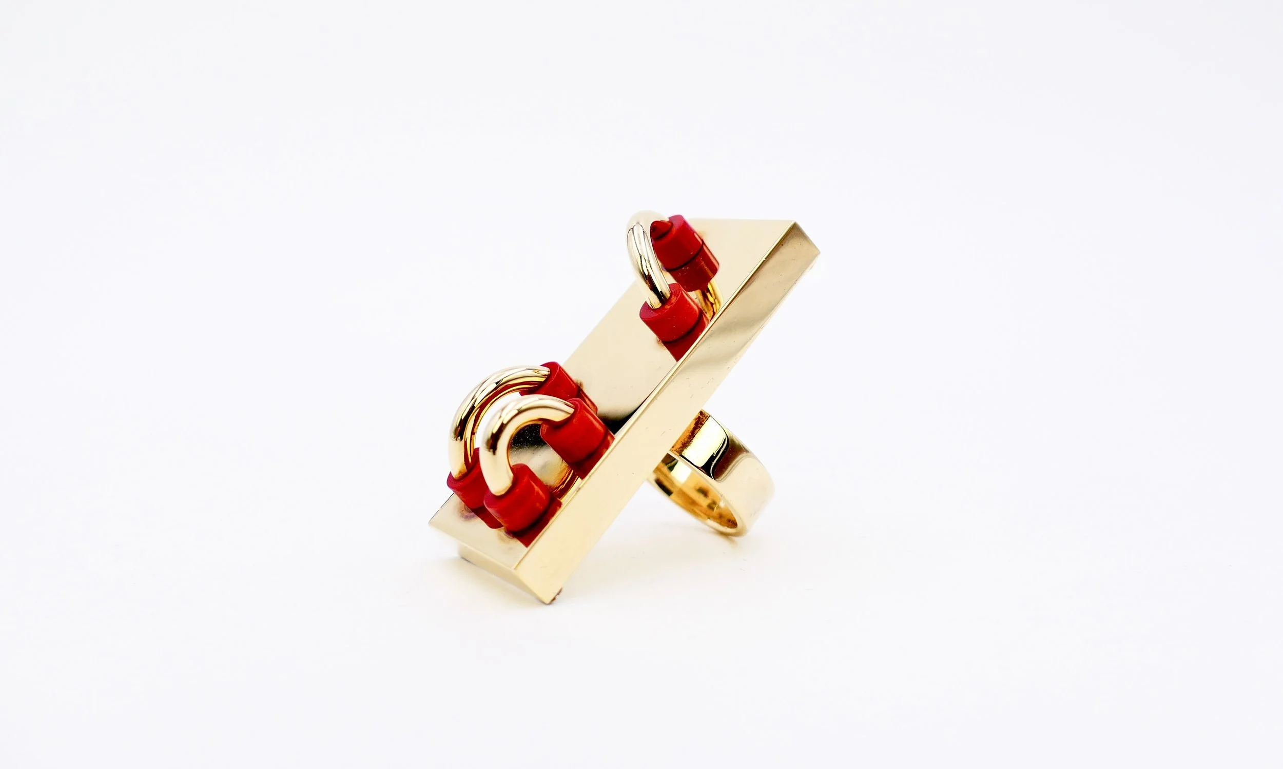 Cleto Munari "Parco Giochi TRE" gilded silver and coral ring
