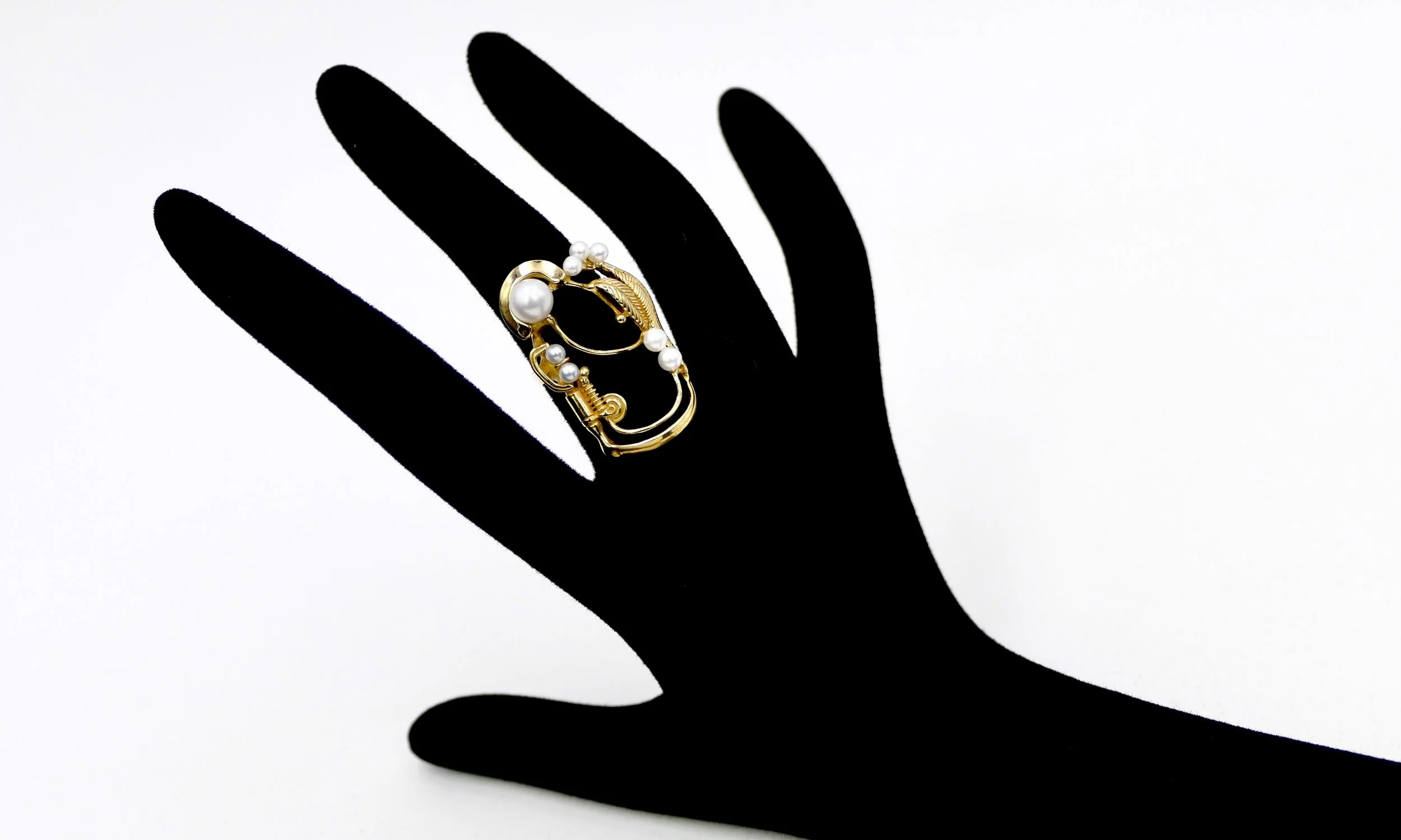 Claude Wesel gold pearls Model 3620 -4.JPG