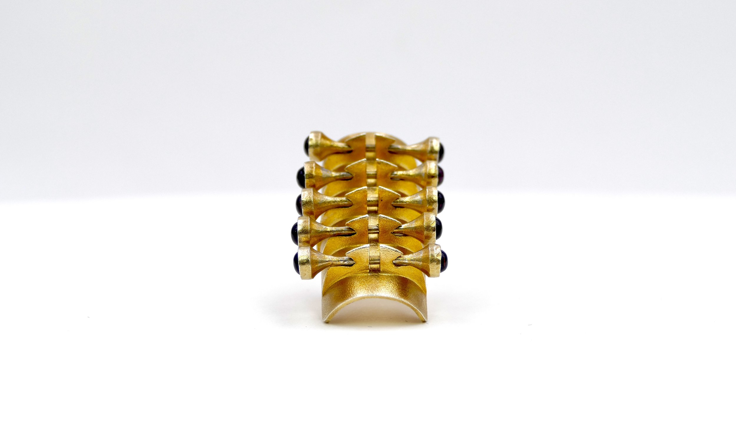 Irakli Nasidze kinetic ring amethyst cabochons 3.JPG