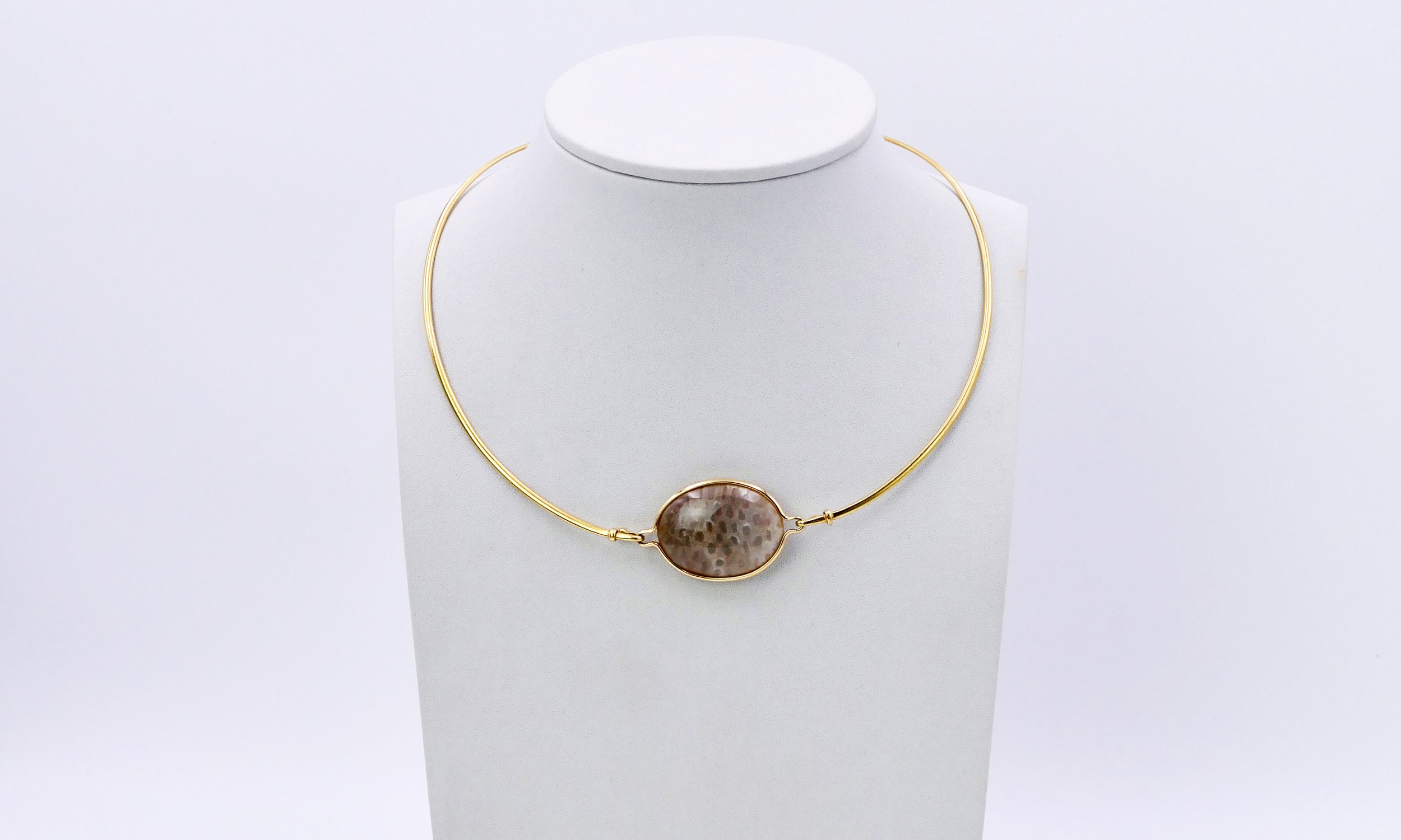vivianna-torun-gold-necklace-fossilized-coral-4.JPG