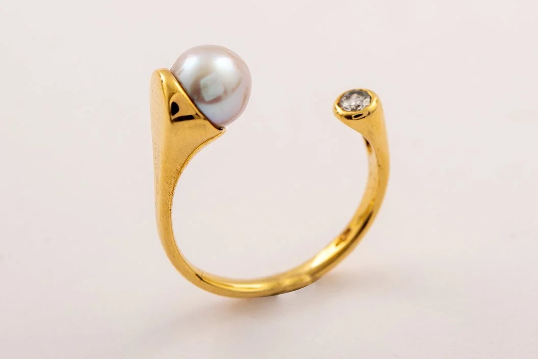 Claude Wesel pearl & diamond open ring