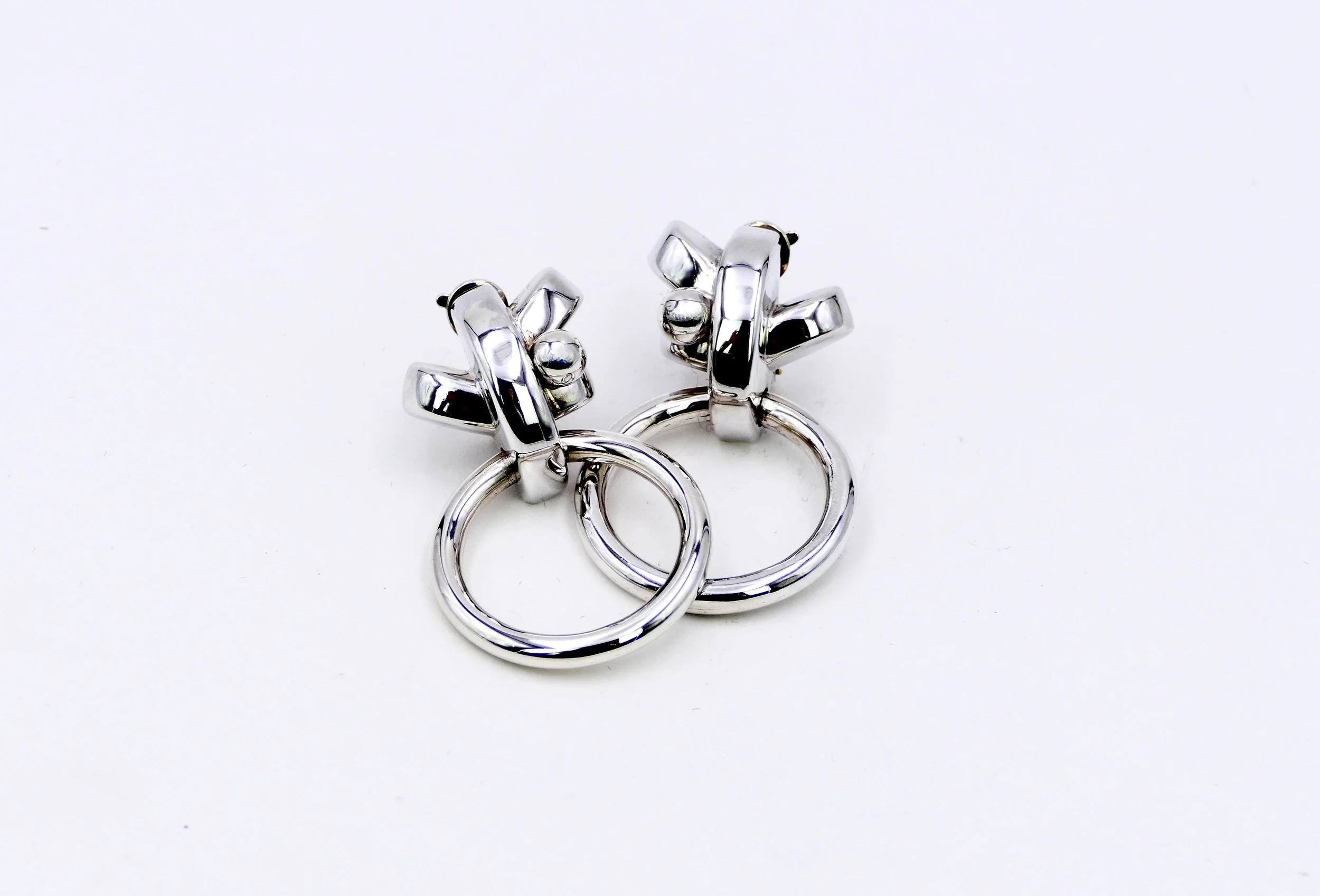 Sophia Vari Théia silver earrings 2.JPG