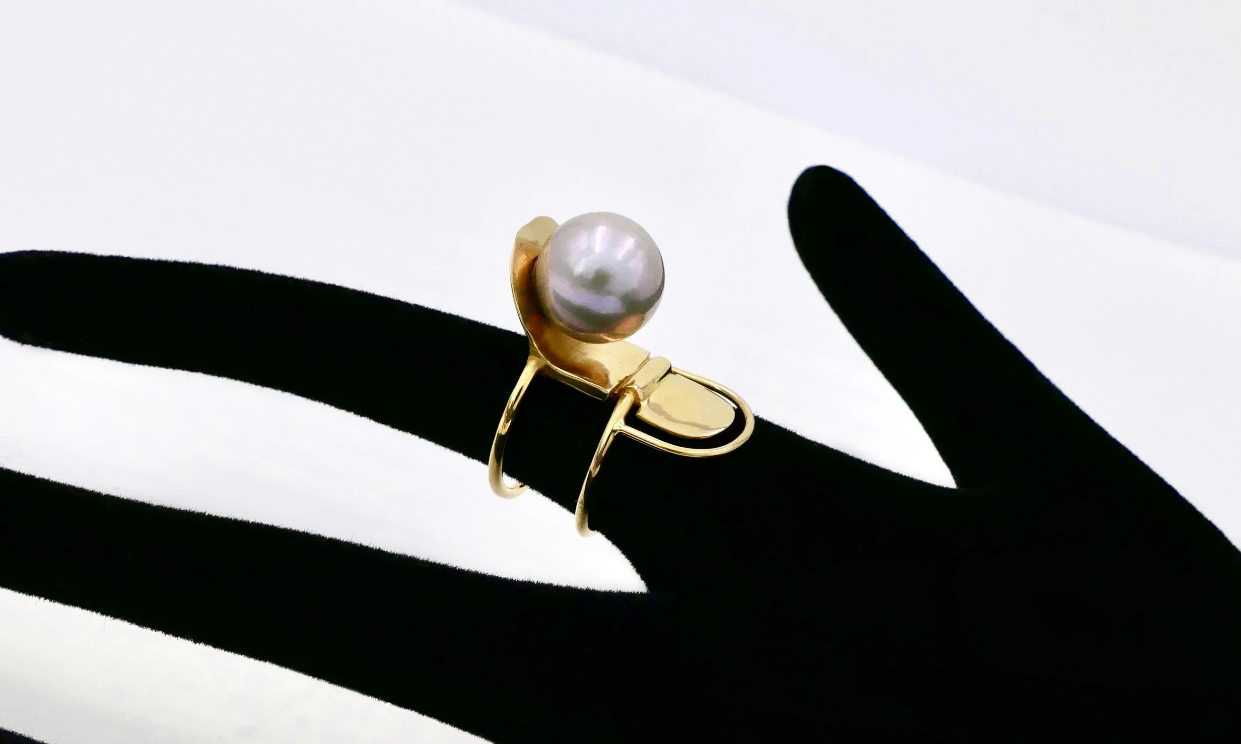 Claude Wesel gold & pearls modernist ring 2.JPG