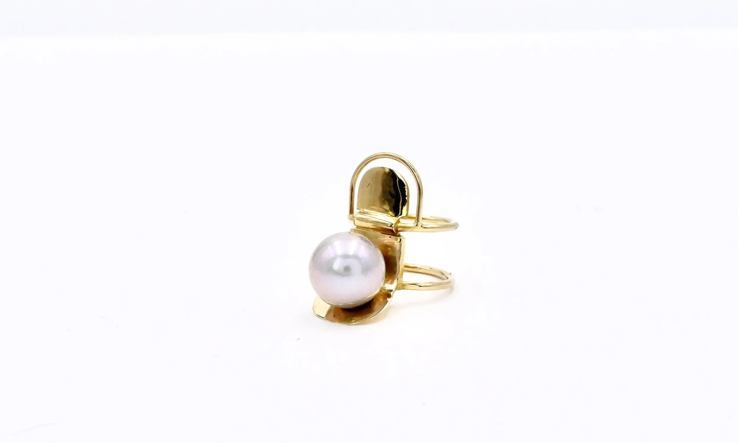 Claude Wesel gold & pearls modernist ring