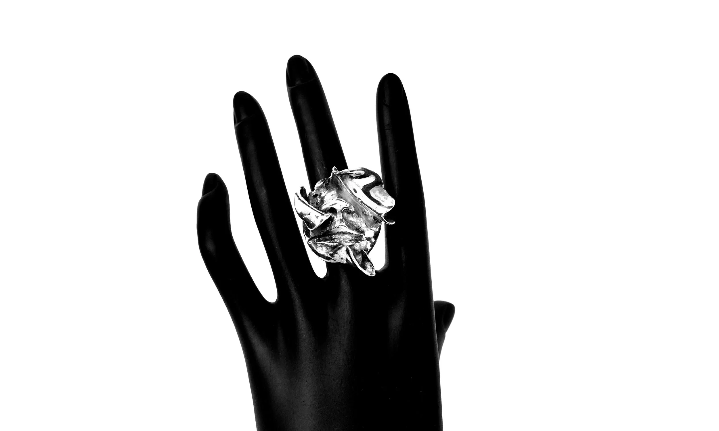 René Julien "Petit visage" silver ring