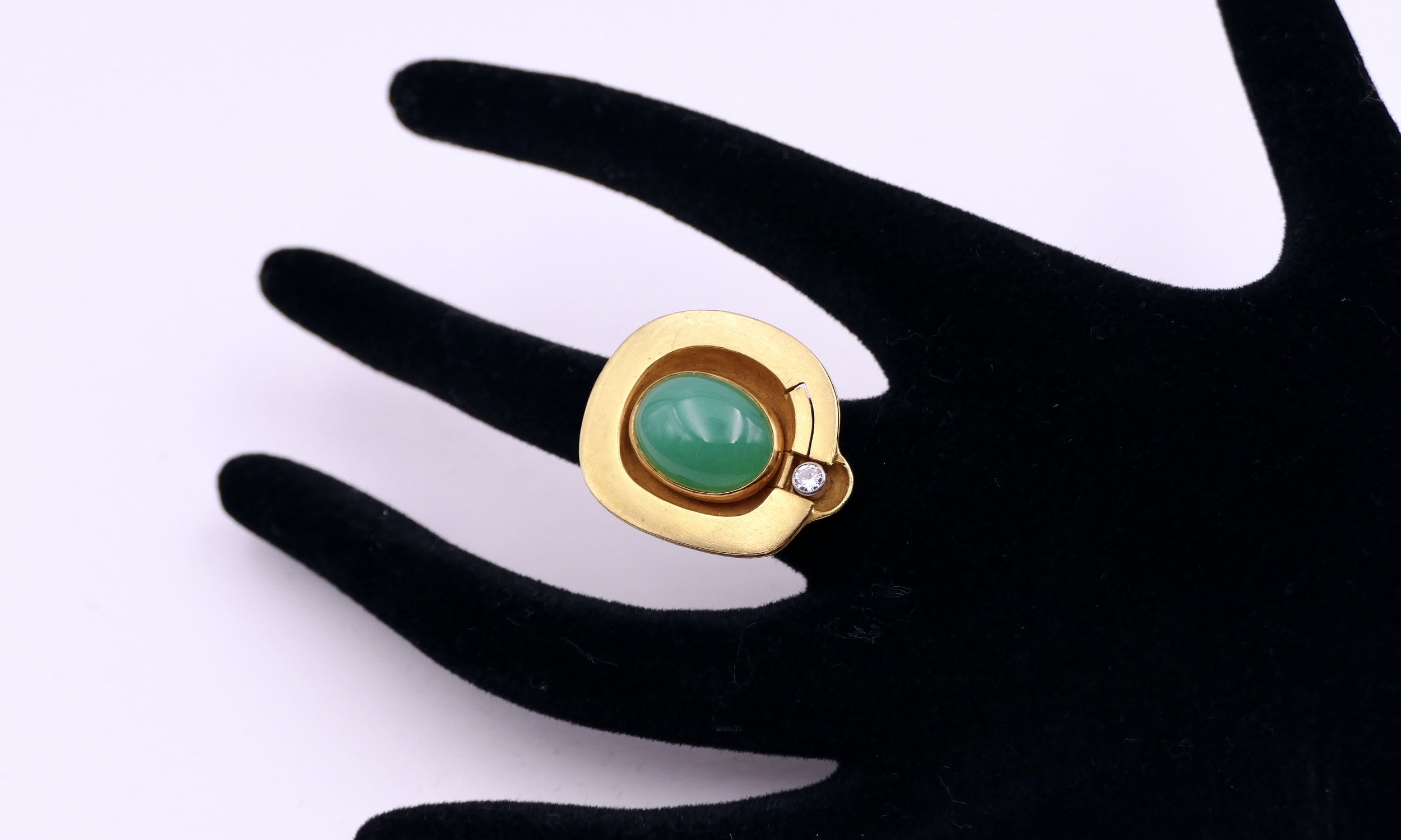 Claude Wesel a gold and chrysoprase ring-5.jpeg