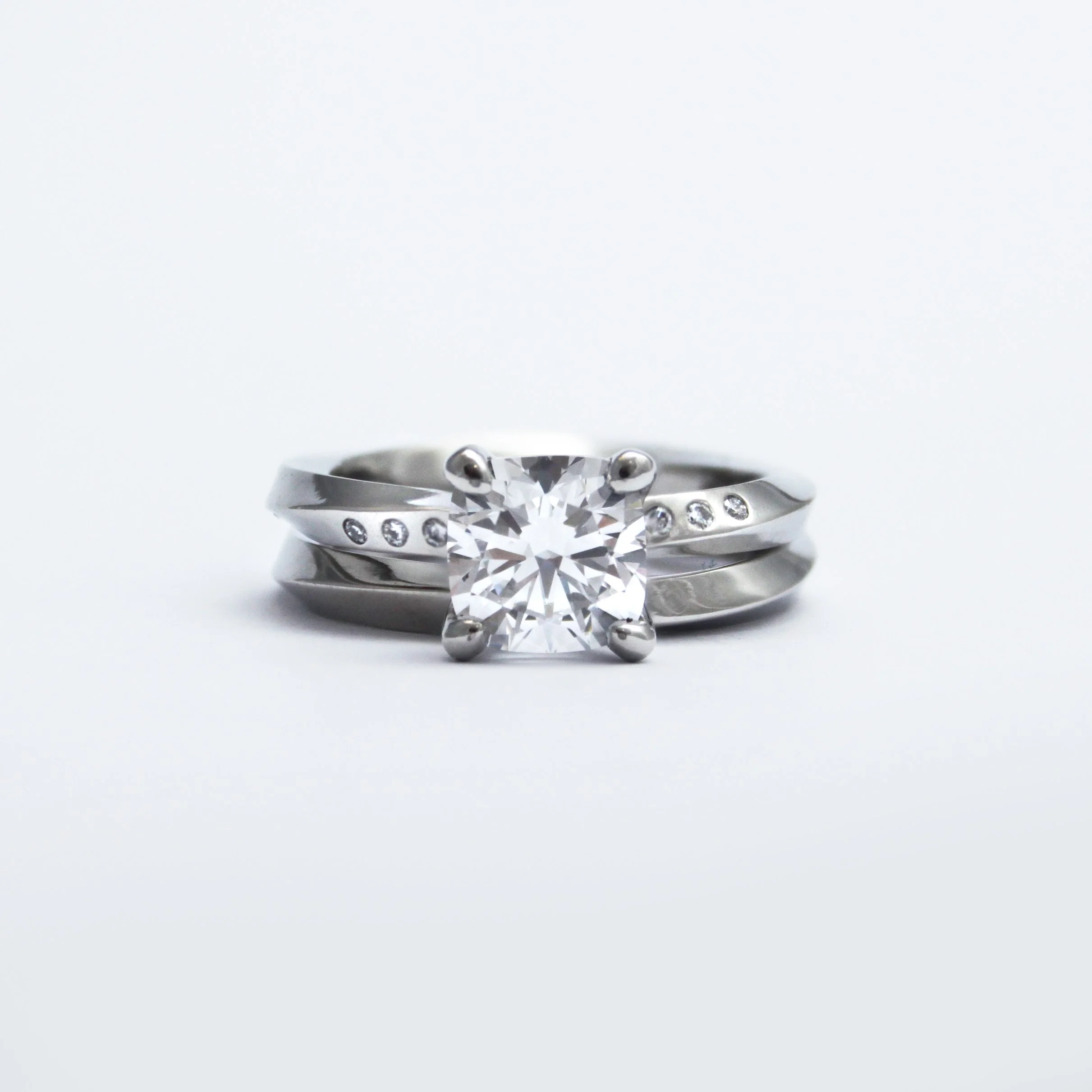 platinum mobius ring set