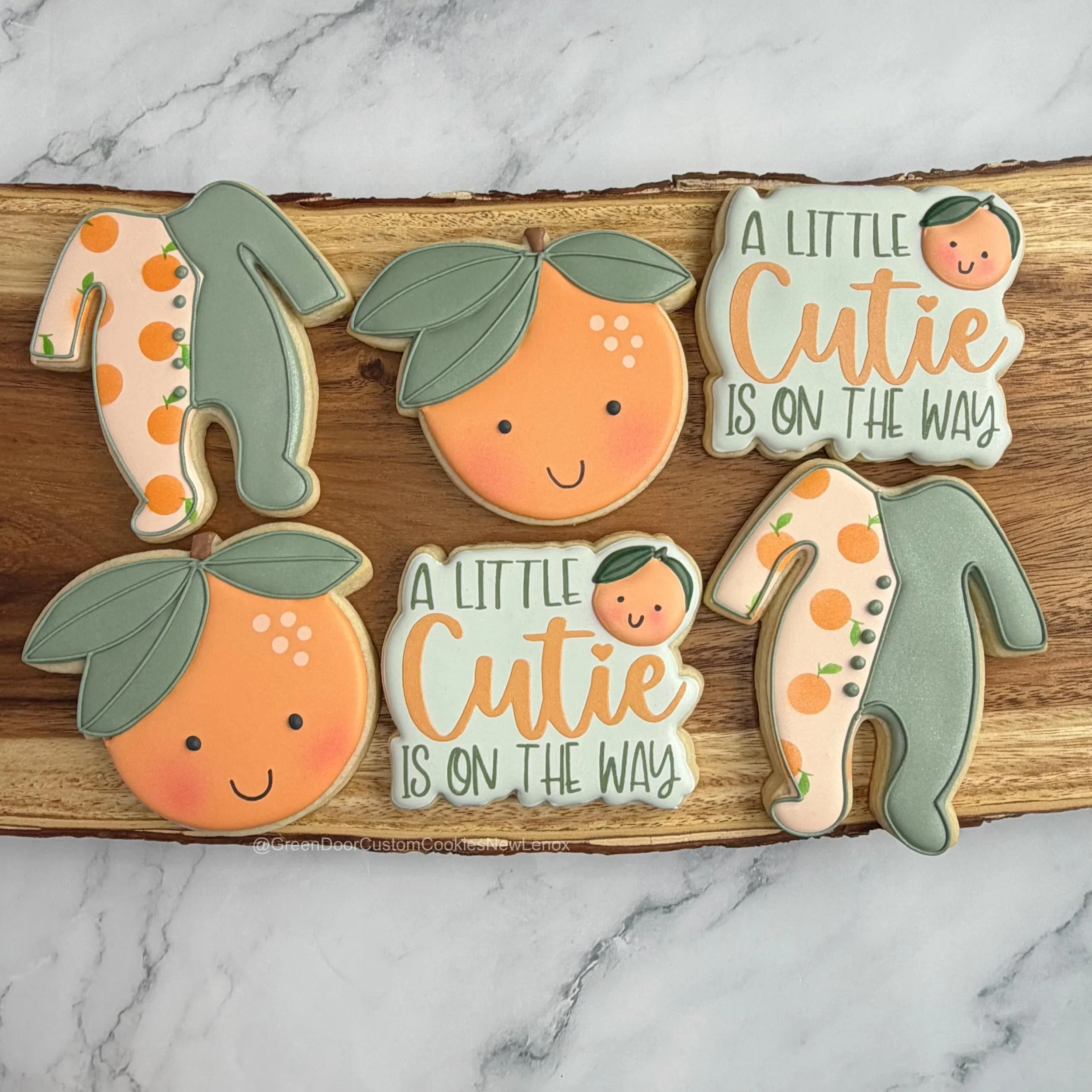 Congrats! I love this shower theme! 🍊 🎉 

#Newlenoxil #newlenoxillinois #cutiebabyshowercookies #babyshowercookies #cutieonthewaycookies