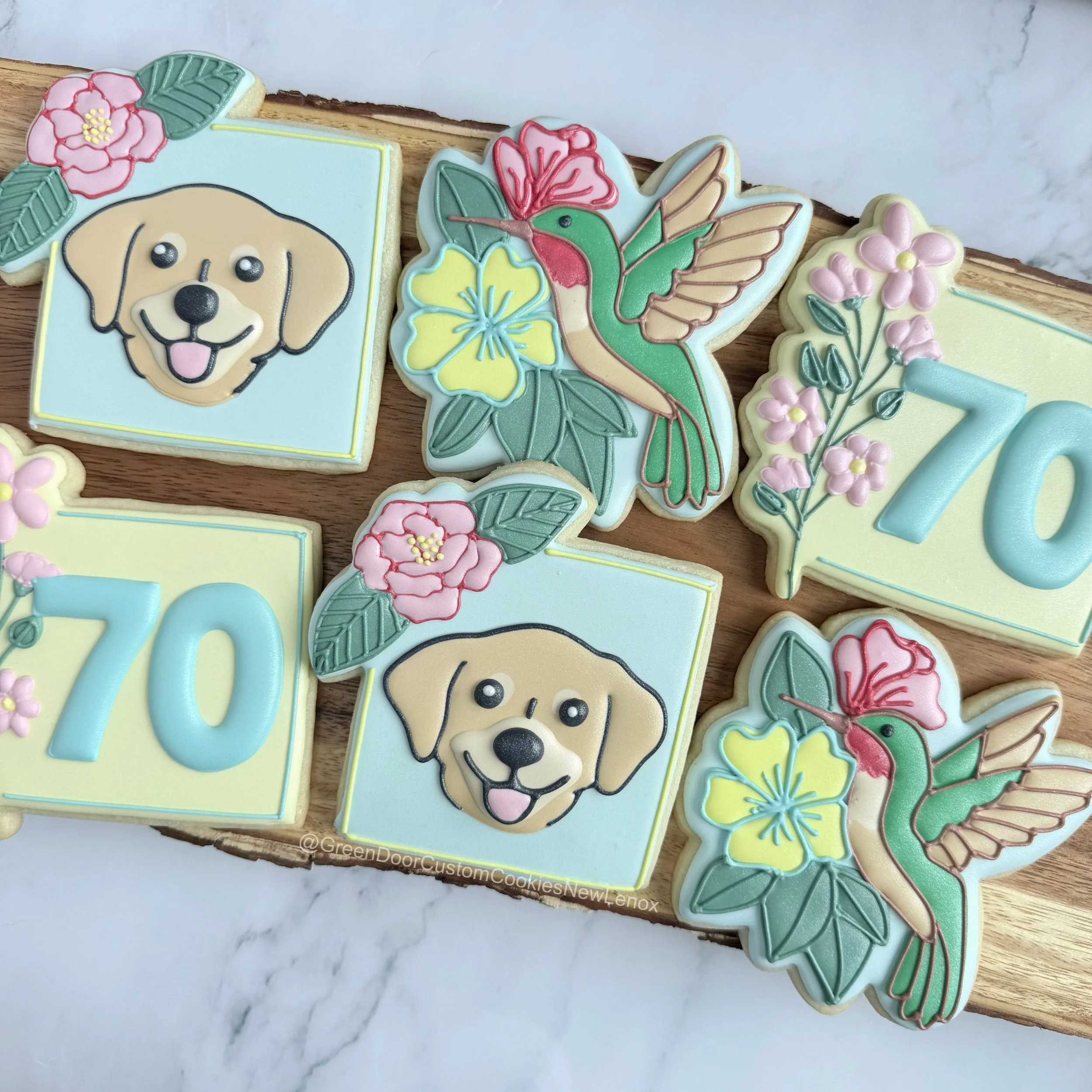 Happy Birthday! 🎉 🌺 

Another &ldquo;favorites&rdquo; set. I LOVED turning this adorable pup into a cookie. 

#Newlenoxil #newlenoxillinois #hummingbirdcookies #dogcookies #birthdaycookies