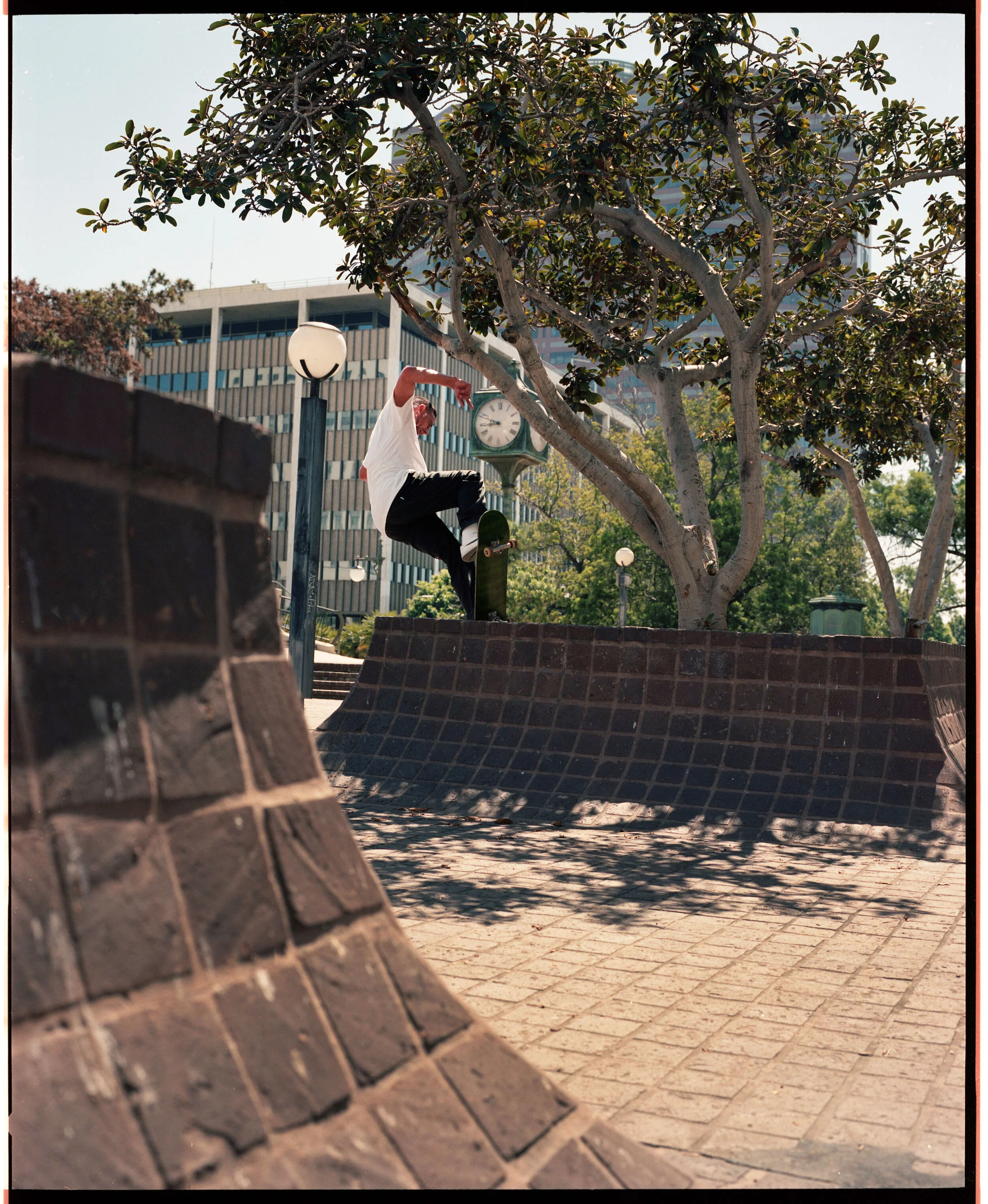 Guy_nosegrind_website_img296.jpg
