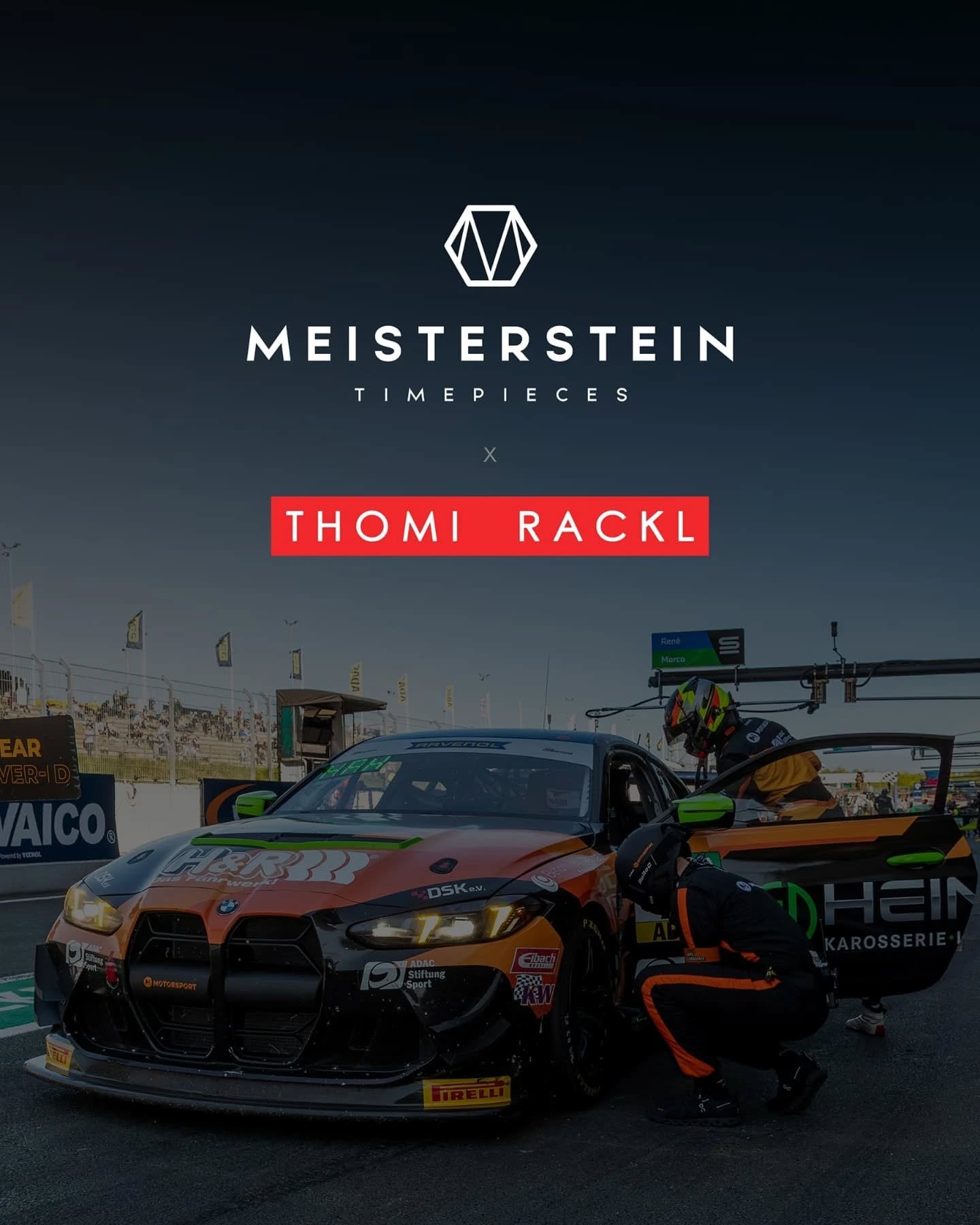 🚨 Neue Partnerschaft: Meisterstein x Thomi Rackl 🏁⌚️
Wir freuen uns, unsere neue Partnerschaft mit dem Nachwuchsrennfahrer Thomi Rackl bekannt zu geben. Der talentierte Motorsportler wird ab sofort als offizieller Markenbotschafter f&uuml;r Meister