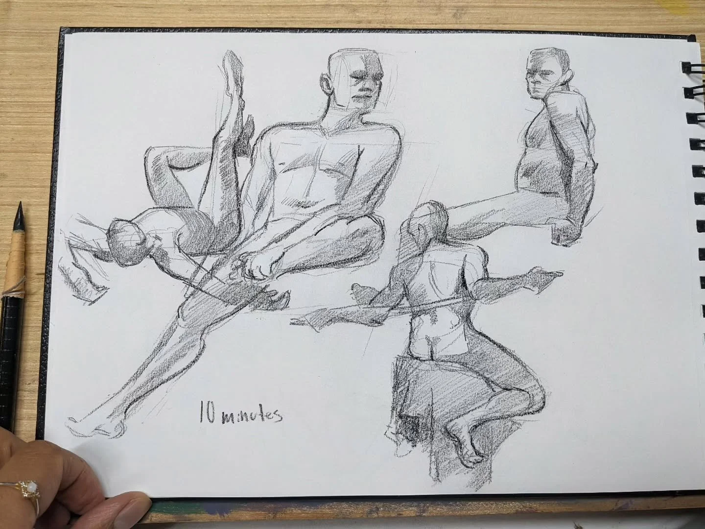 Figure drawing @mccollcenter with @feliciavanbork tonight 6pm-9pm ✨

@figuredrawingcharlotte 
#figuredrawing #gesturedrawing #academicdrawing #figurativeartist #sketchbook