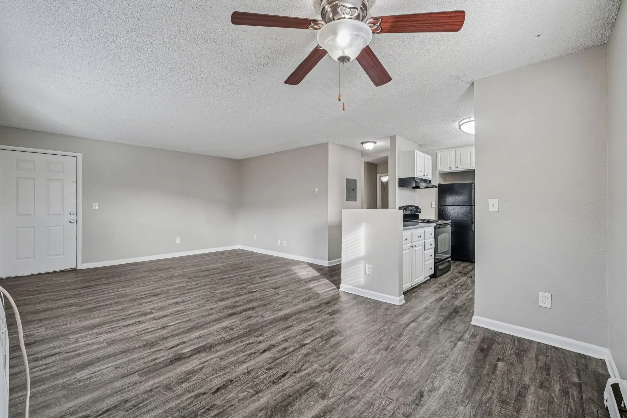 13-web-or-mls-10165 W 59th Ave Apt 16-S0801-013.jpg