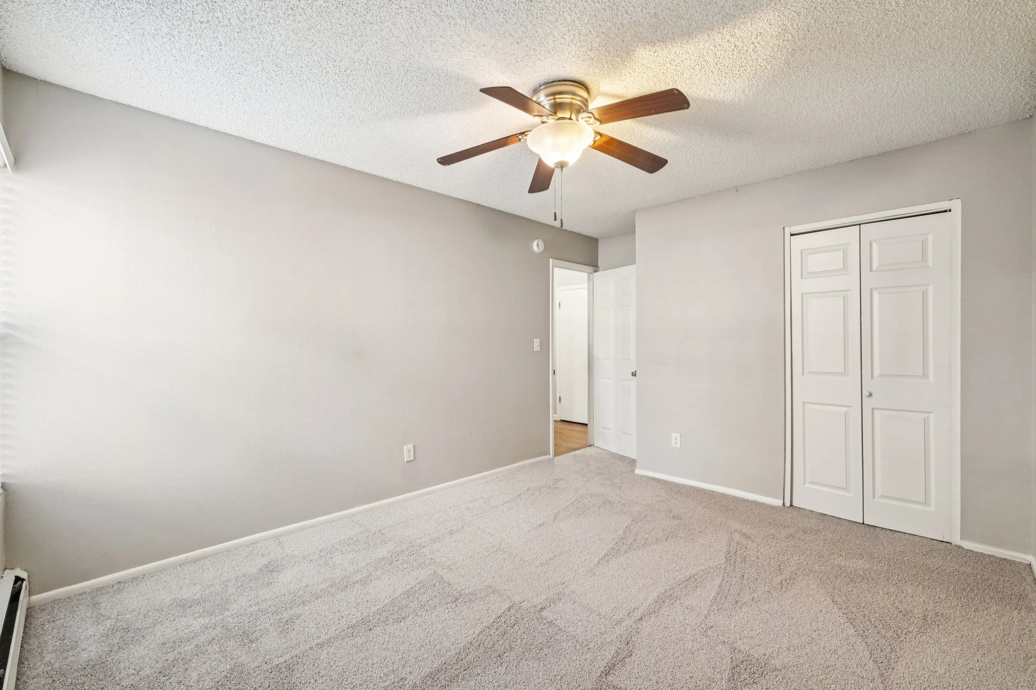 39-web-or-mls-10165 W 59th Ave Apt 9-S0801-015.jpg