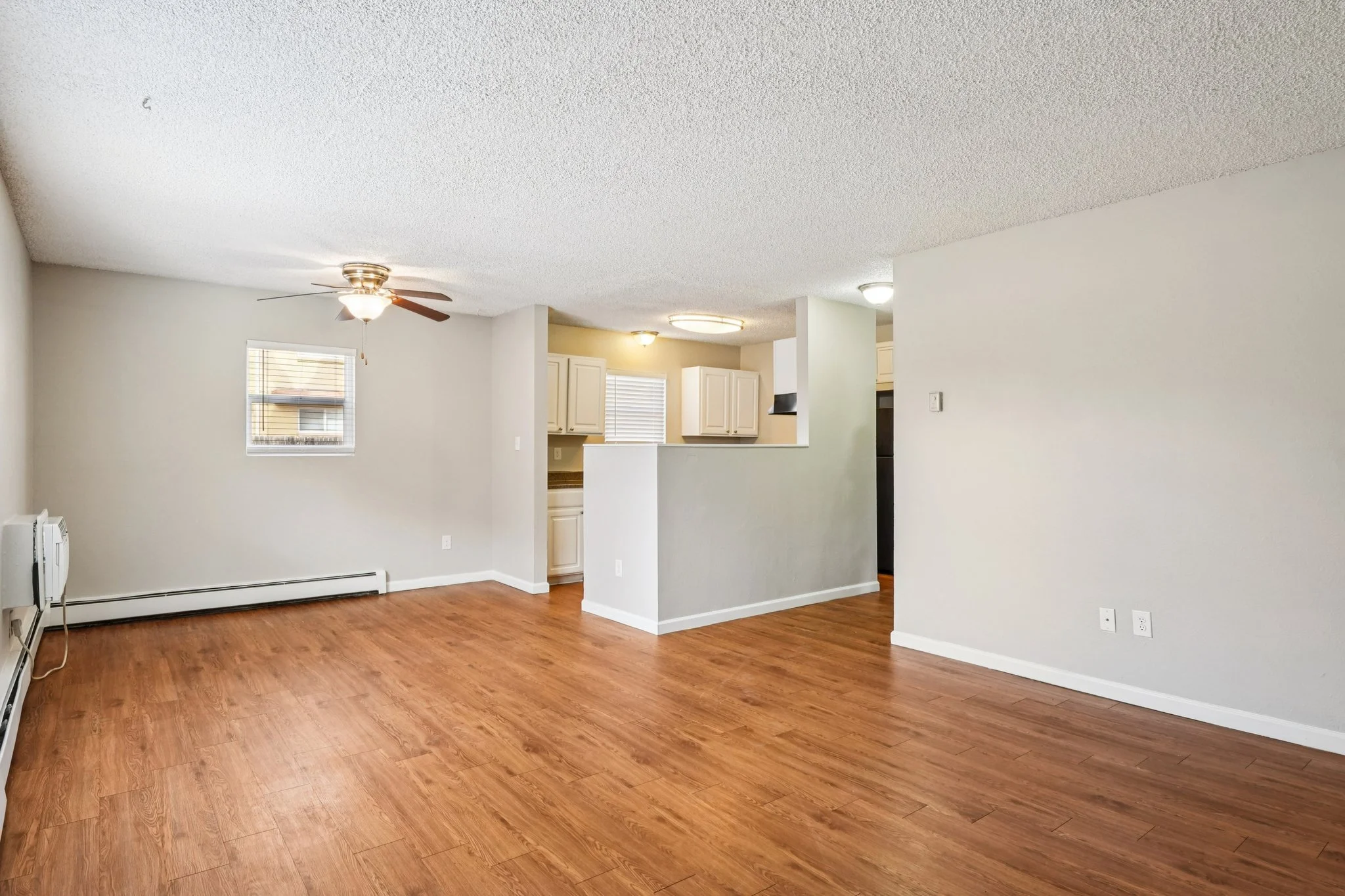 27-web-or-mls-10165 W 59th Ave Apt 9-S0801-003.jpg