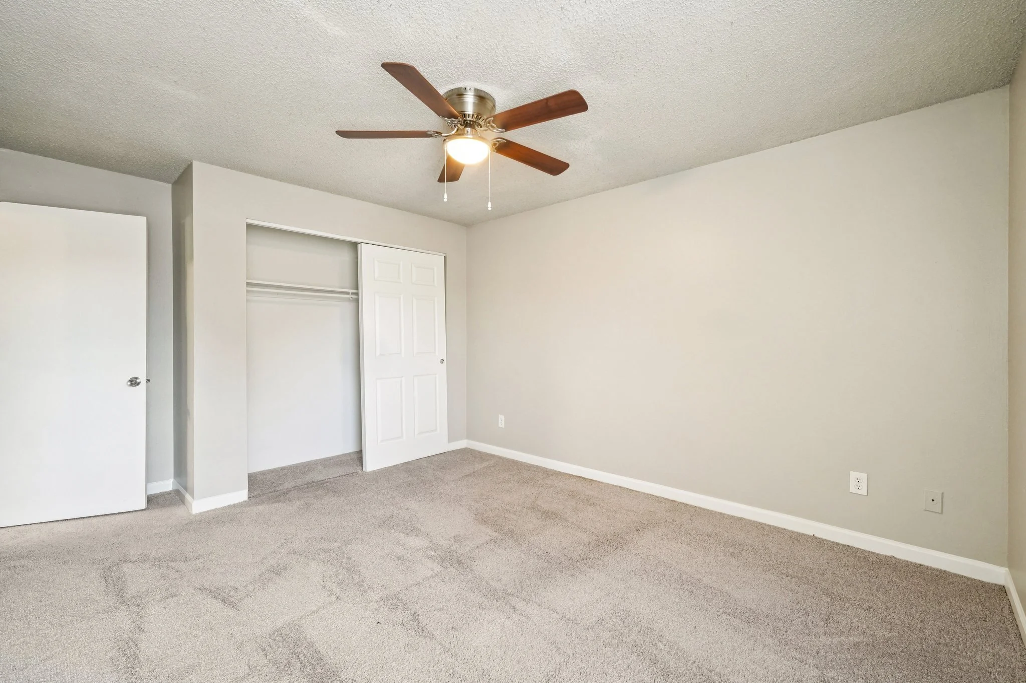 61-web-or-mls-10165 W 59th Ave Apt 5-S0801-017.jpg