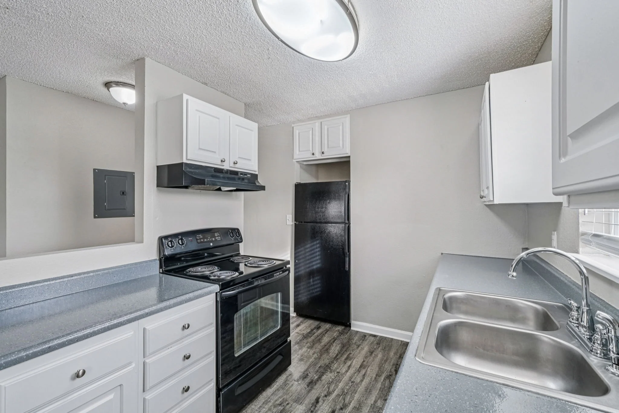 9-web-or-mls-10165 W 59th Ave Apt 16-S0801-009.jpg