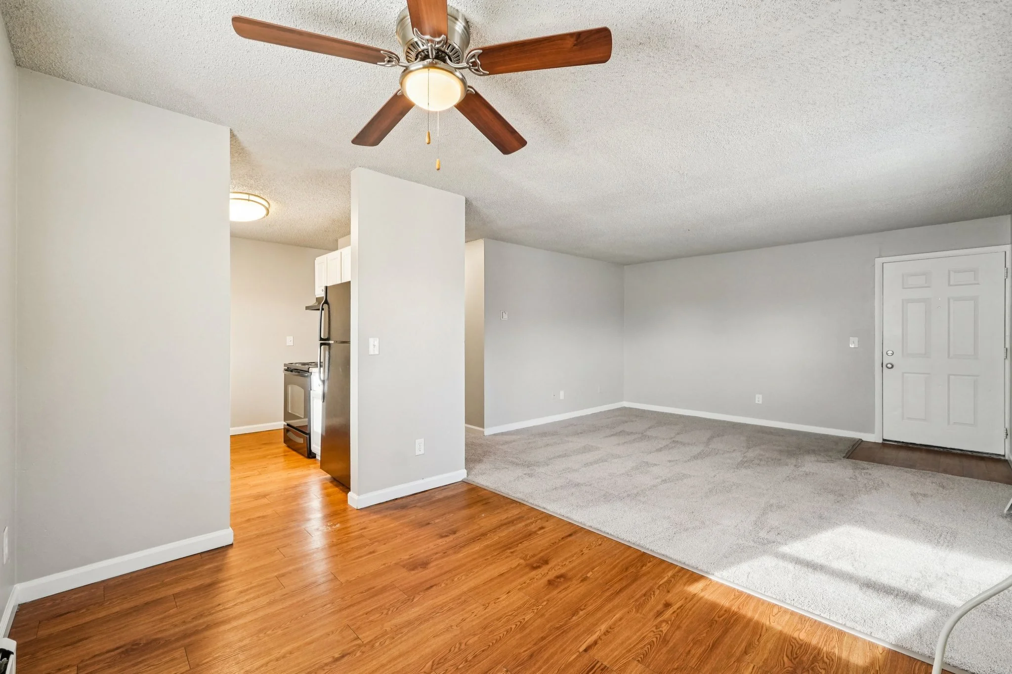 46-web-or-mls-10165 W 59th Ave Apt 5-S0801-002.jpg