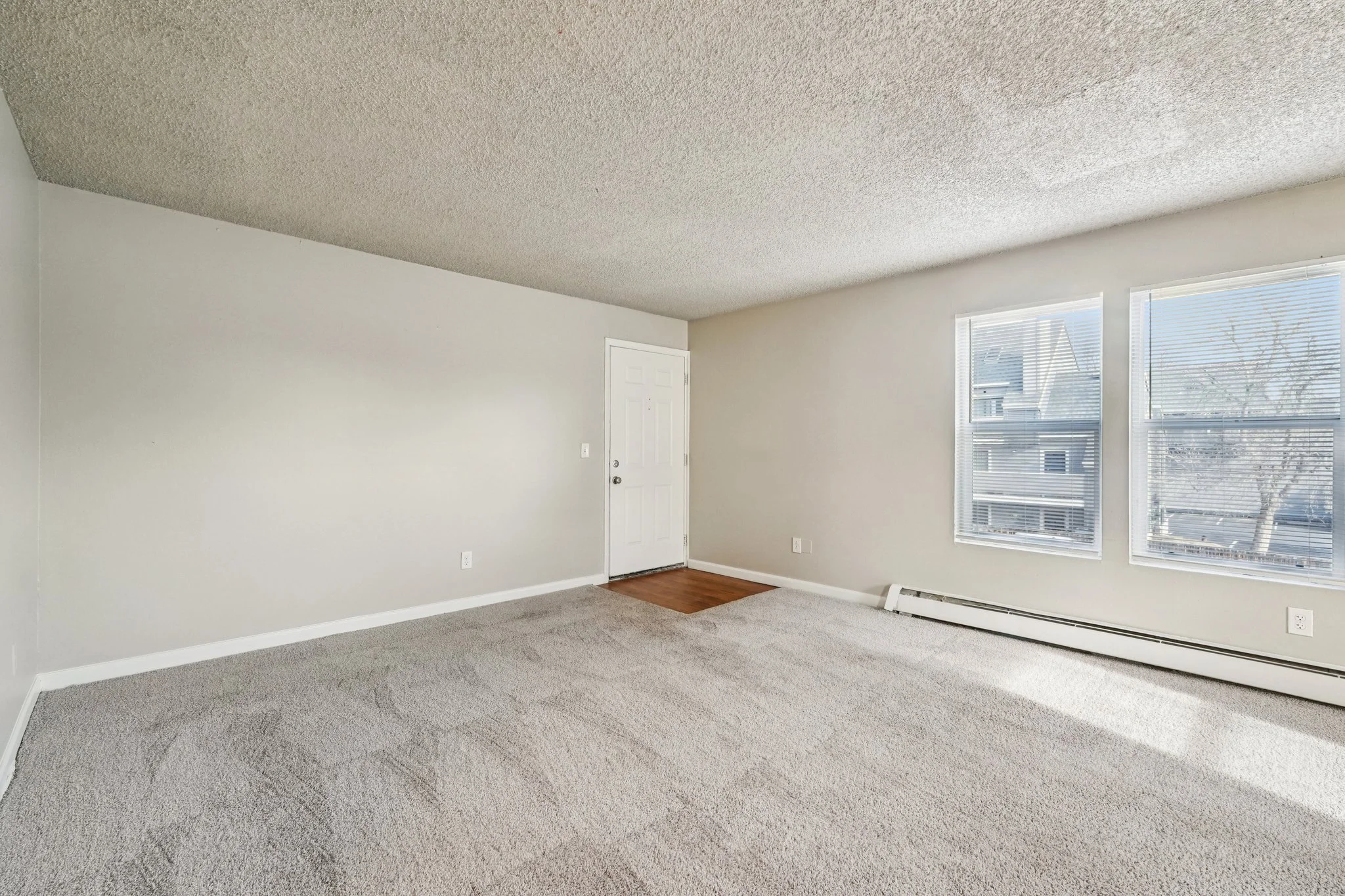 55-web-or-mls-10165 W 59th Ave Apt 5-S0801-011.jpg