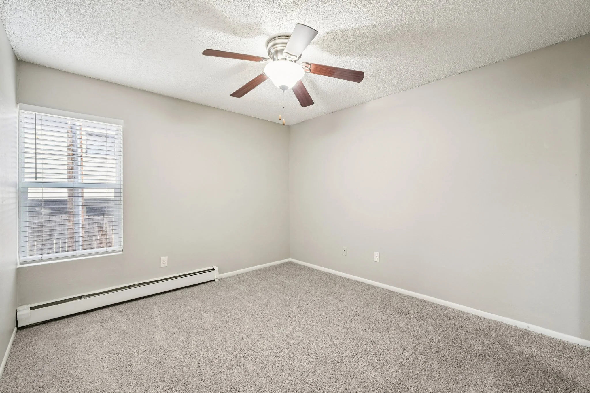 41-web-or-mls-10165 W 59th Ave Apt 9-S0801-017.jpg