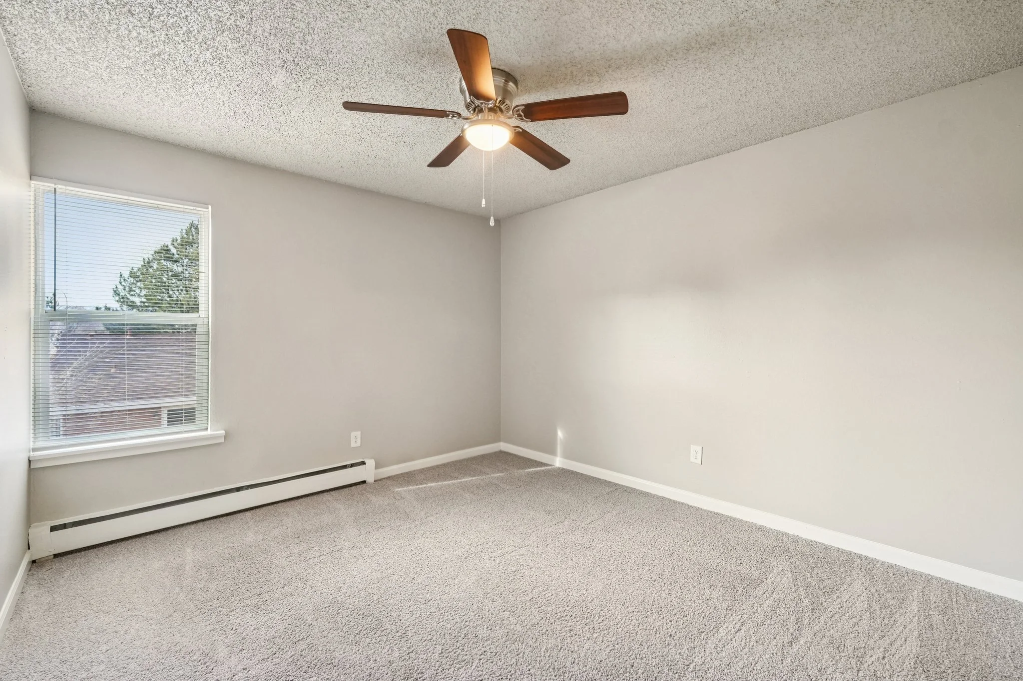 56-web-or-mls-10165 W 59th Ave Apt 5-S0801-012.jpg