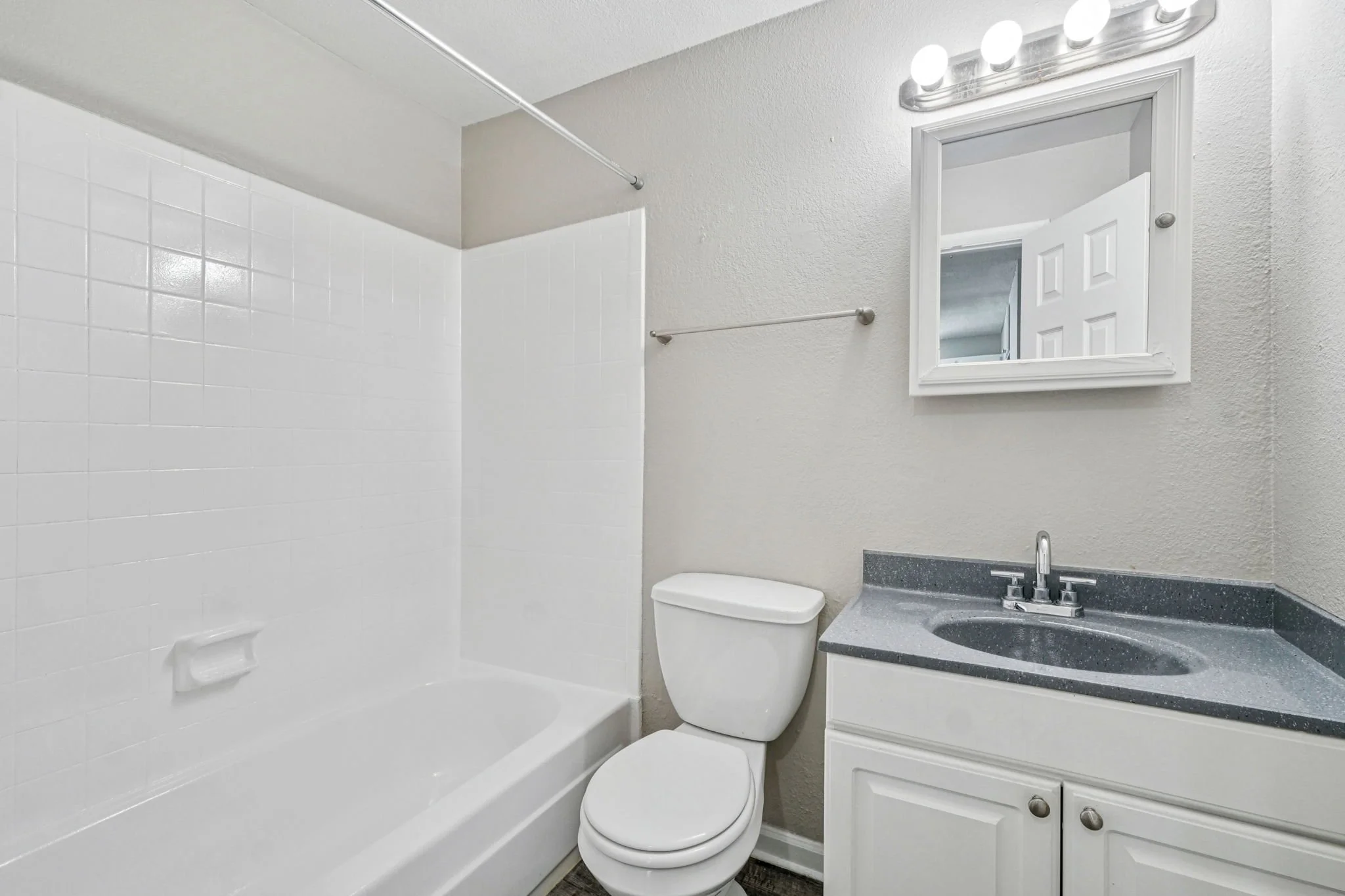 15-web-or-mls-10165 W 59th Ave Apt 16-S0801-015.jpg