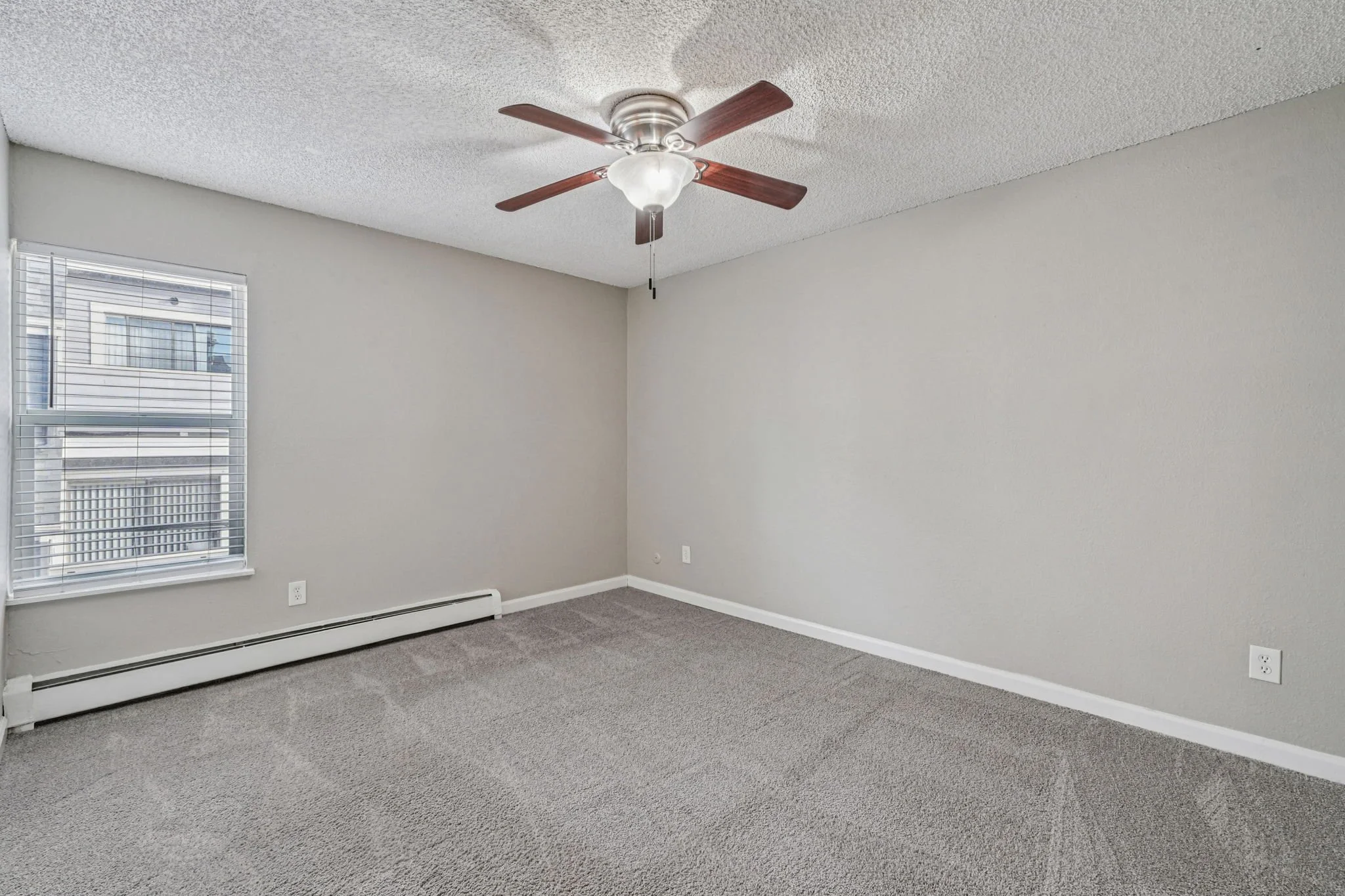 16-web-or-mls-10165 W 59th Ave Apt 16-S0801-016.jpg