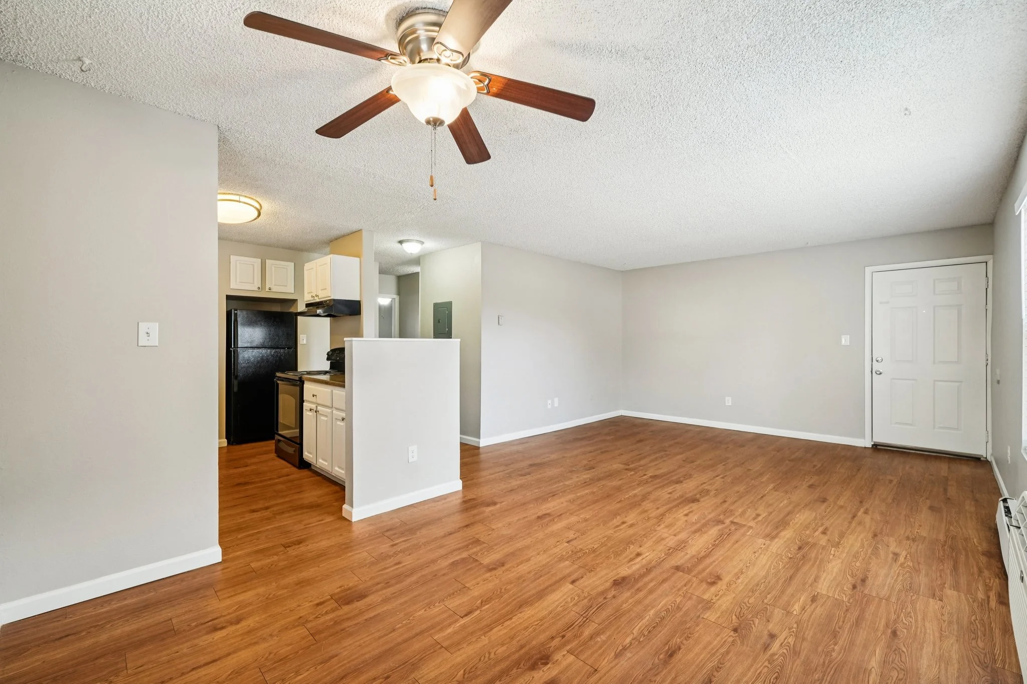 30-web-or-mls-10165 W 59th Ave Apt 9-S0801-006.jpg