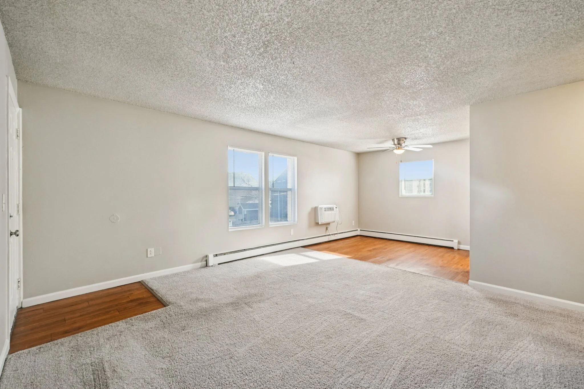 53-web-or-mls-10165 W 59th Ave Apt 5-S0801-009.jpg
