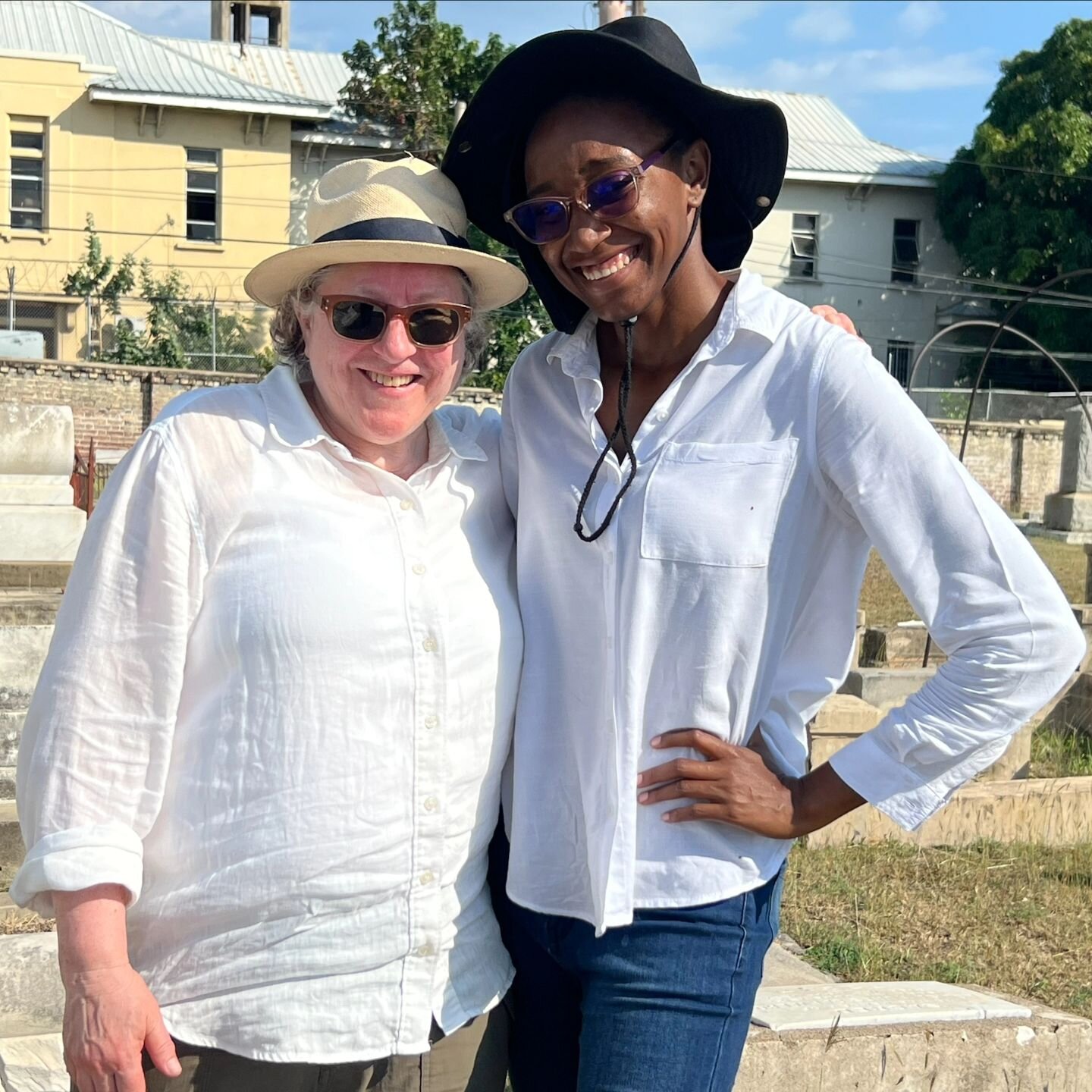 Take a look at these sunny 🌞 photos that will brighten up this gloomy ☁️ Wednesday. 

Mary Jablonski met up with Tashiana while on vacation this week. Tash spent two weeks here in NYC with us at JBC last summer learning all about the field of conser