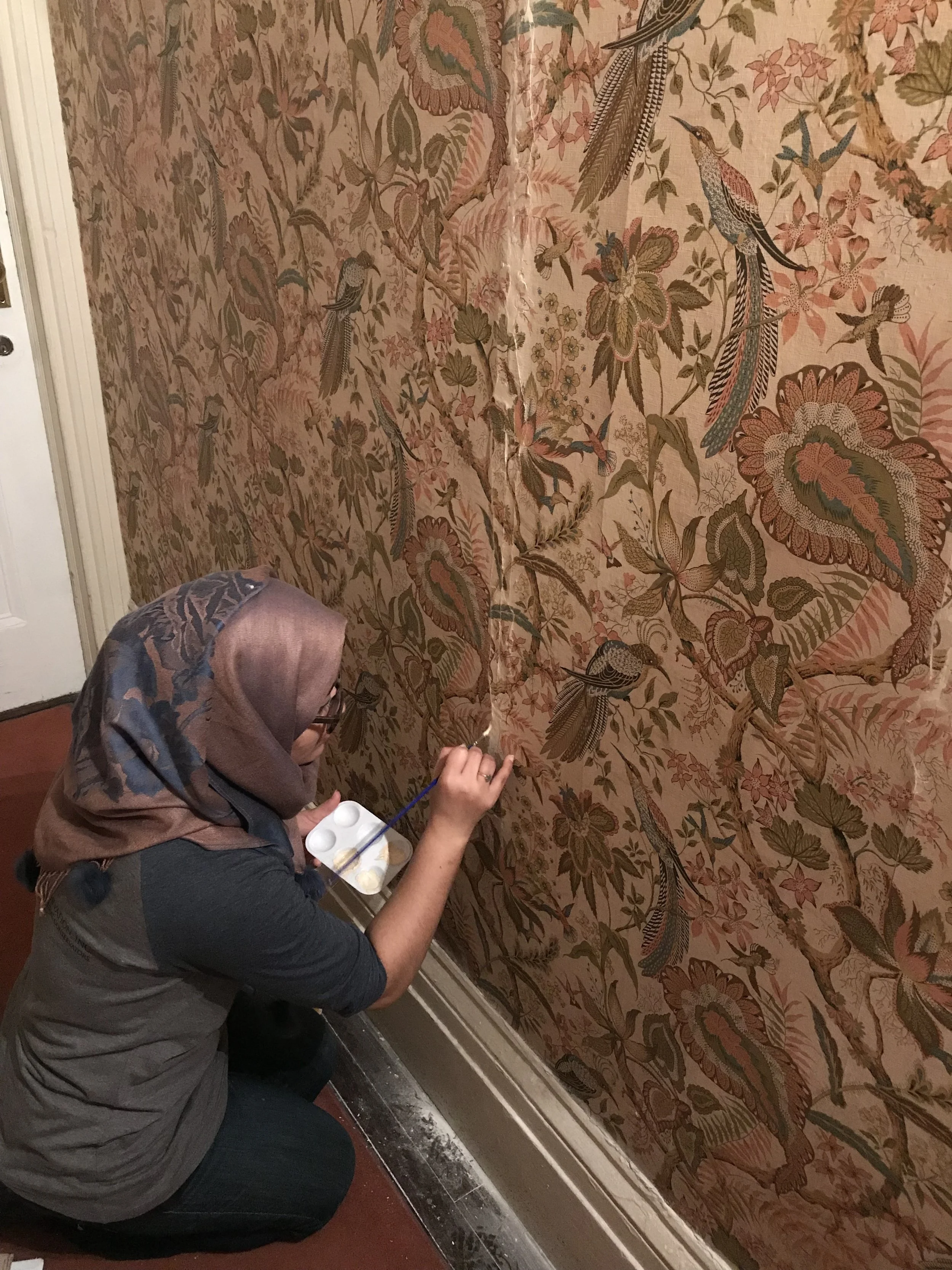 In-painting losses in wall paper.