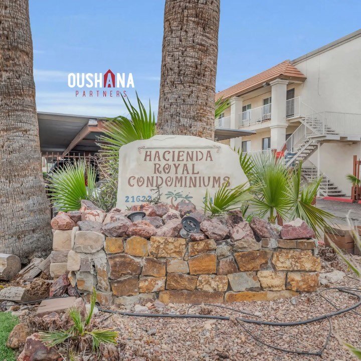 Fully remodeled 1 bedroom, 1 bathroom, 600 sq ft condo in Phoenix located nearby Deer Valley Airport, Norterra, and TSMC. 

$142,000

Reach out to @john.oushana or myself if you would like a tour! 🙌🏼

#oushanapartners #phoenix #arizona #glendale #a