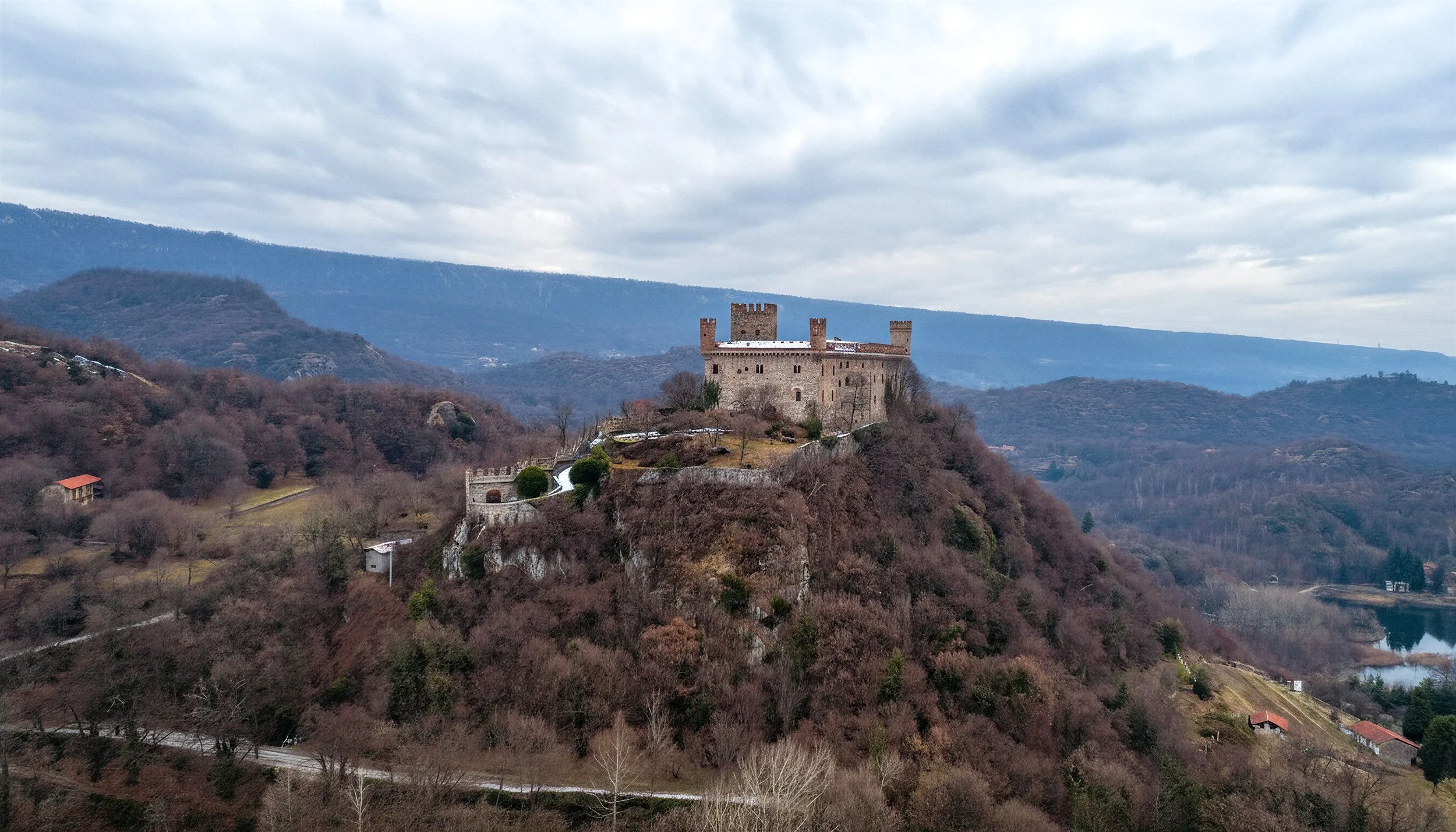 Castelo Italia.jpg