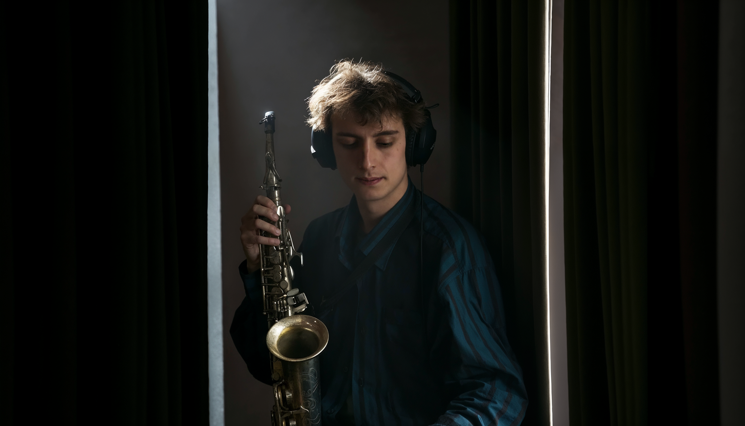 sax player.png