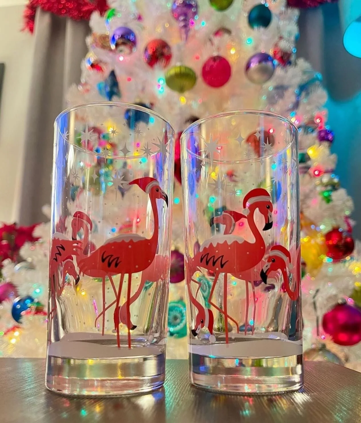 Flamingo Flurries are flocking in the shop. Snag yours before they fly away. Now available in singles! 🦩❄️
📸 by @actorschmactor