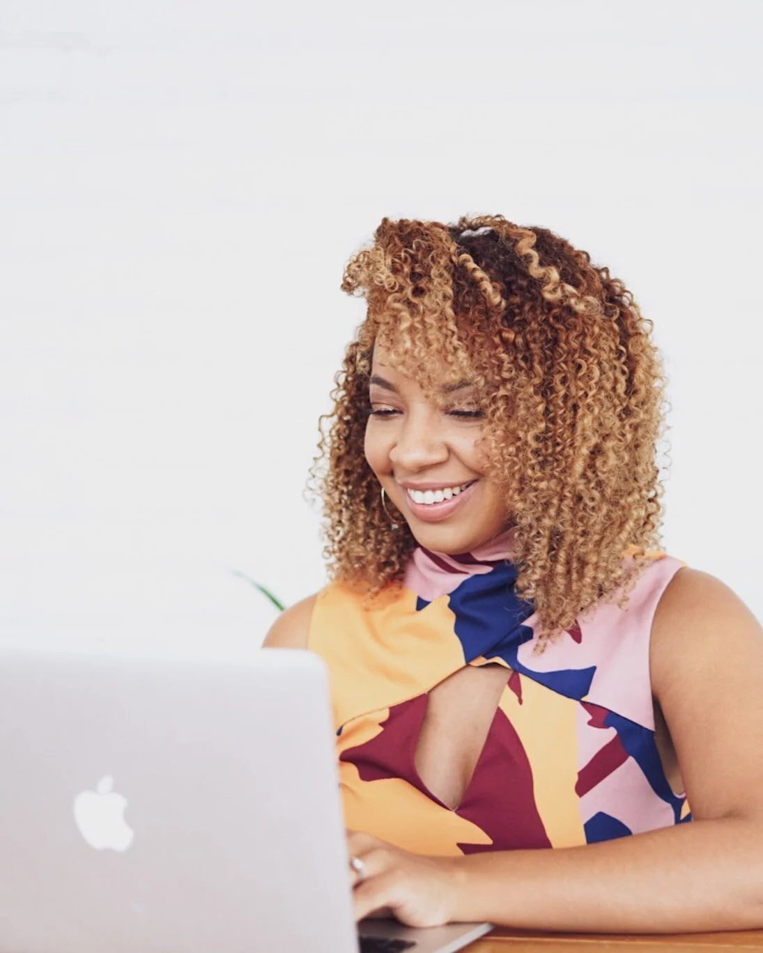 Episode 35. How to Create SOPs to Streamline the Backend of Your Business