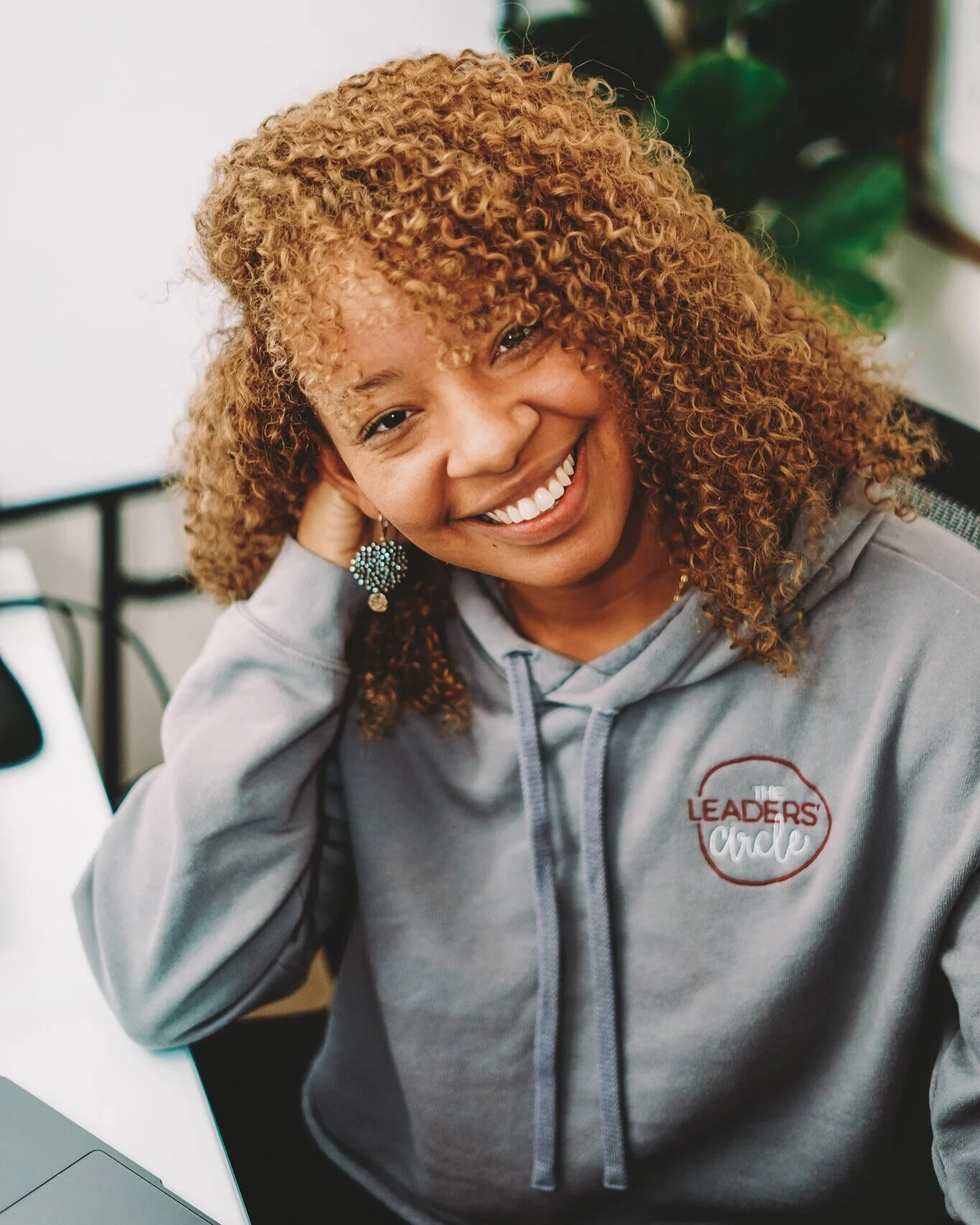 Episode 50. 4 Tips to Manage Timezone Differences in Your Virtual Team