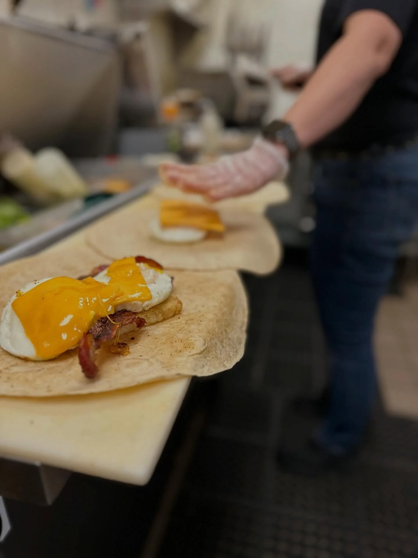 Y&rsquo;all &mdash; it&rsquo;s a good Monday here in the cafe 🤩

Coffee is hot, burritos are fresh&hellip;

We&rsquo;ll see you here this week 😘

#themadisonplace #cincinnati #coffee #coffeeshop #cincyfoodie