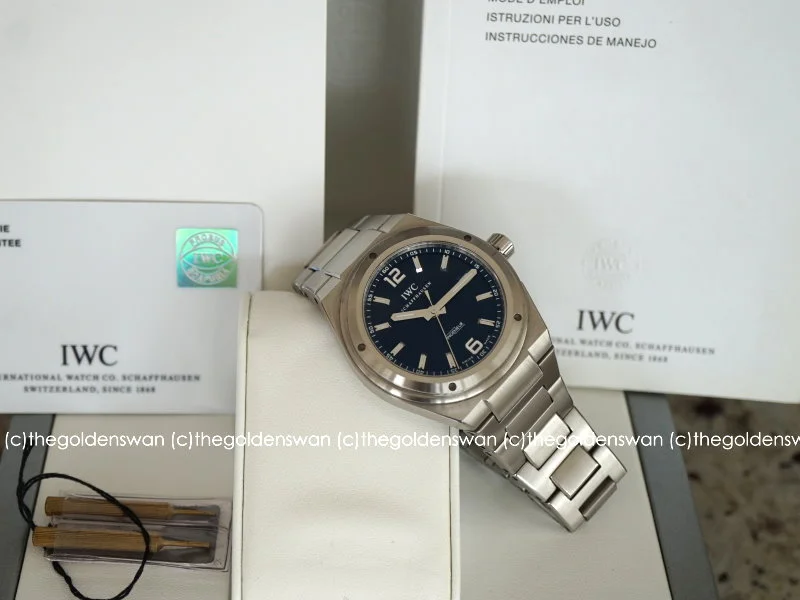 09082018IWC3227i.jpg