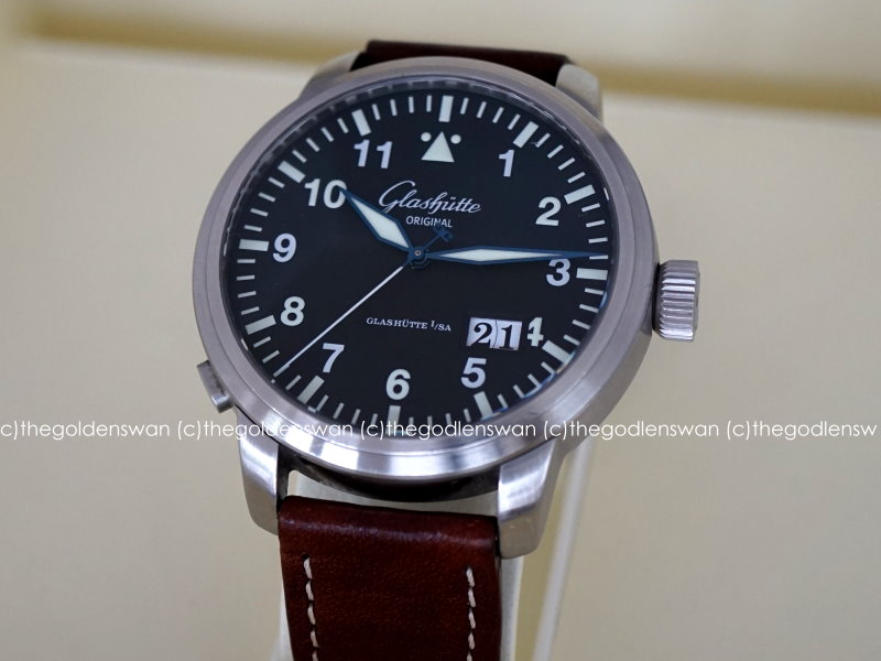 09282018GlashutSenBDg.jpg