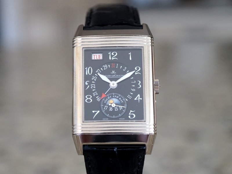 jaeger reverso day night