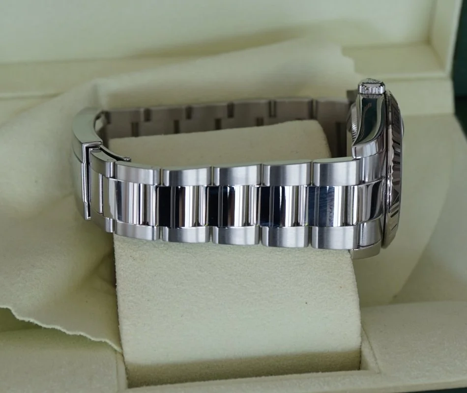 101226RolexTUGbf.JPG