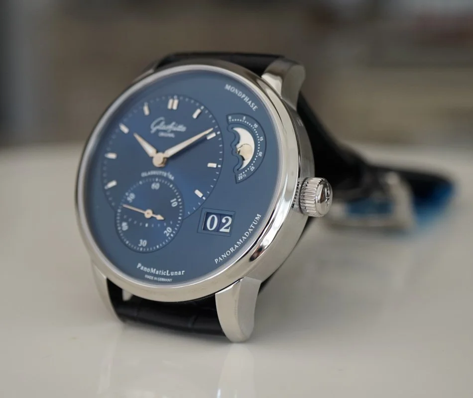 081726GlashPMLblueh.JPG