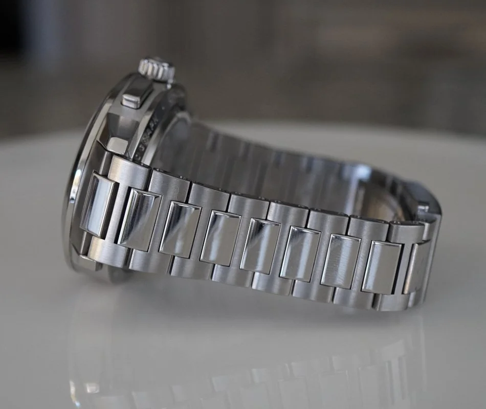 102726IWCingisilh.JPG