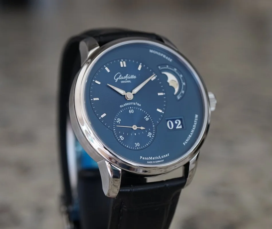 081726GlashPMLbluee.JPG