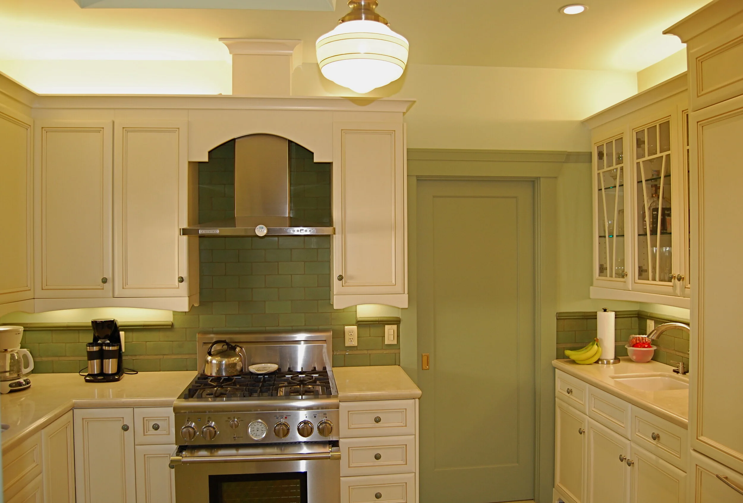Kitchen-2.JPG