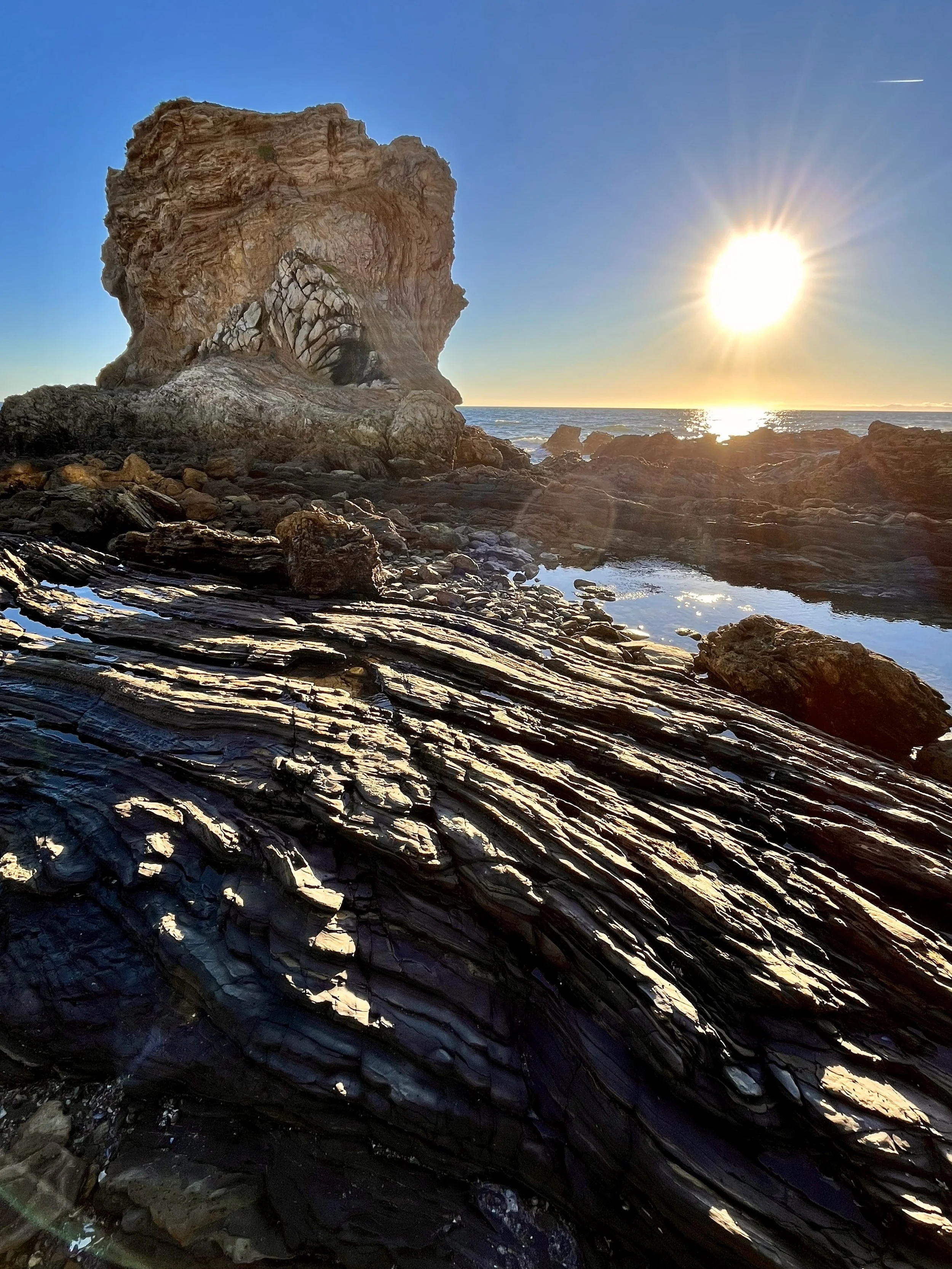 Alien Rock sunset, Newport Beach rocky shore reef