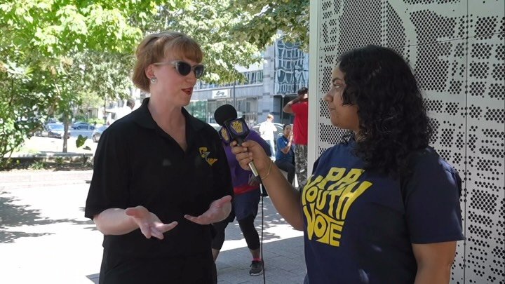 We hit City Hall and LOVE Park 🫶🏽 to ask locals some interesting questions! Pt. 2
What’s one thing you think young people don’t take advantage of? 🤔 Leave a comment below ⬇️
#payouthvote #philadelphia #philly #phillyvoice #everyvoi