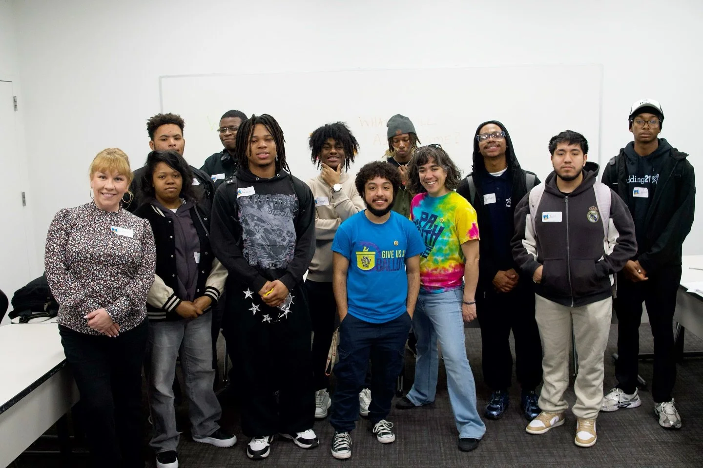 Our Eastern PA Organizer Liza Meiris and Philadelphia Organizer Ethan Rodriguez hosted an amazing workshop at the SDP Student Voter Summit l! 🙌🏽

During the session, students participated in an open conversation where they shared their thoughts and
